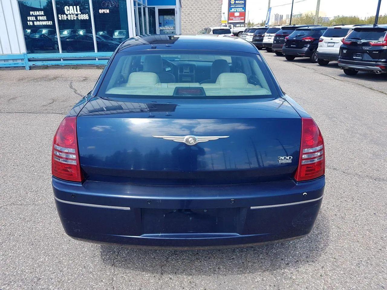 2006 Chrysler 300 Touring-4