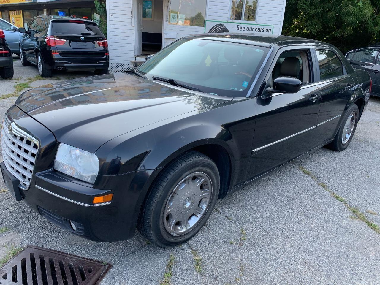 2006 Chrysler 300 Touring-0