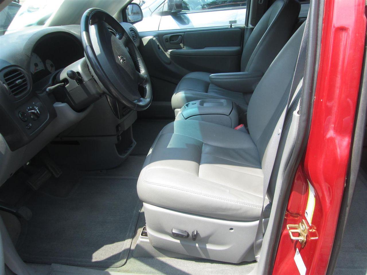 2006 Dodge Grand Caravan SXT-4