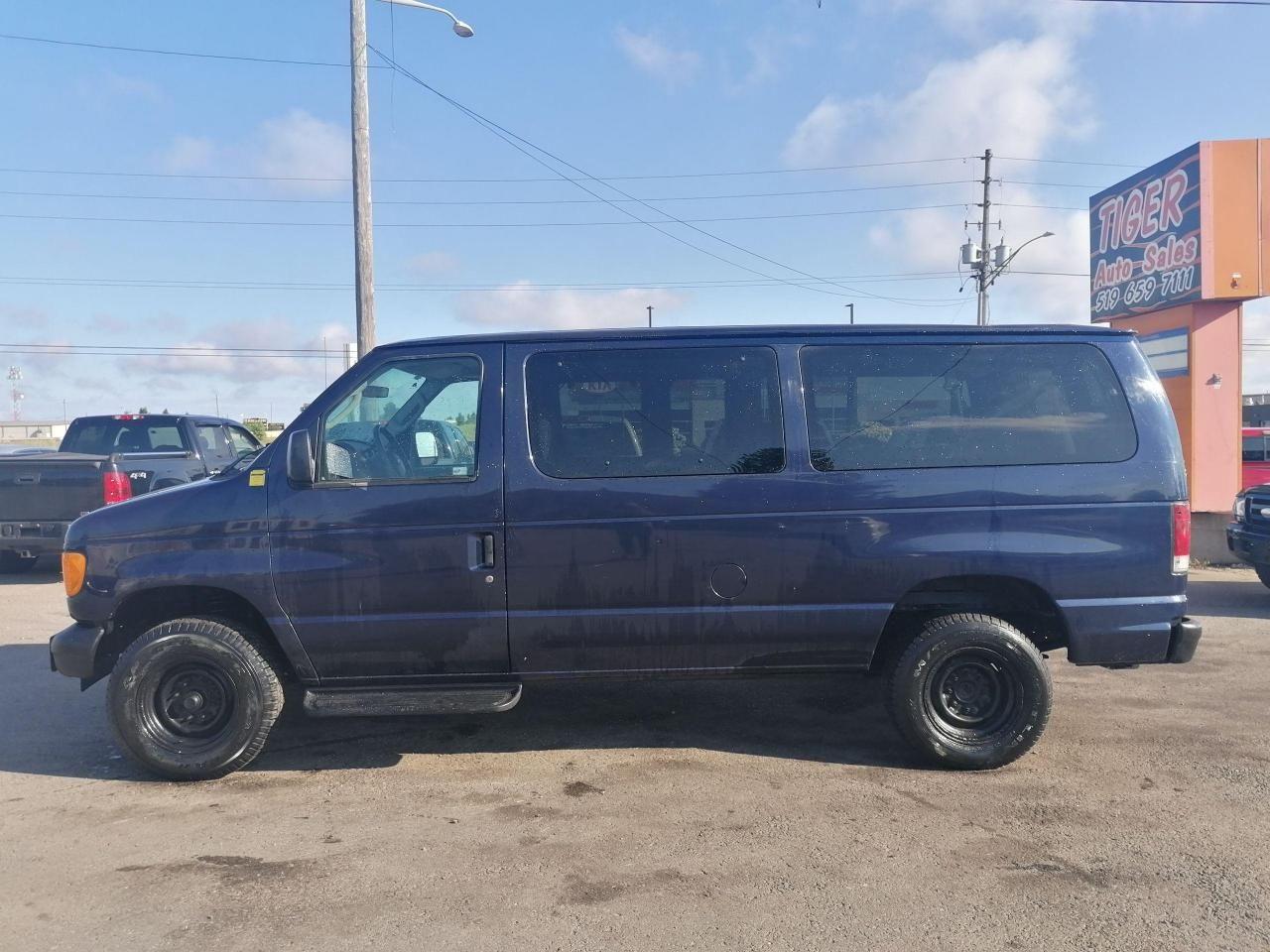 2006 Ford Econoline -1