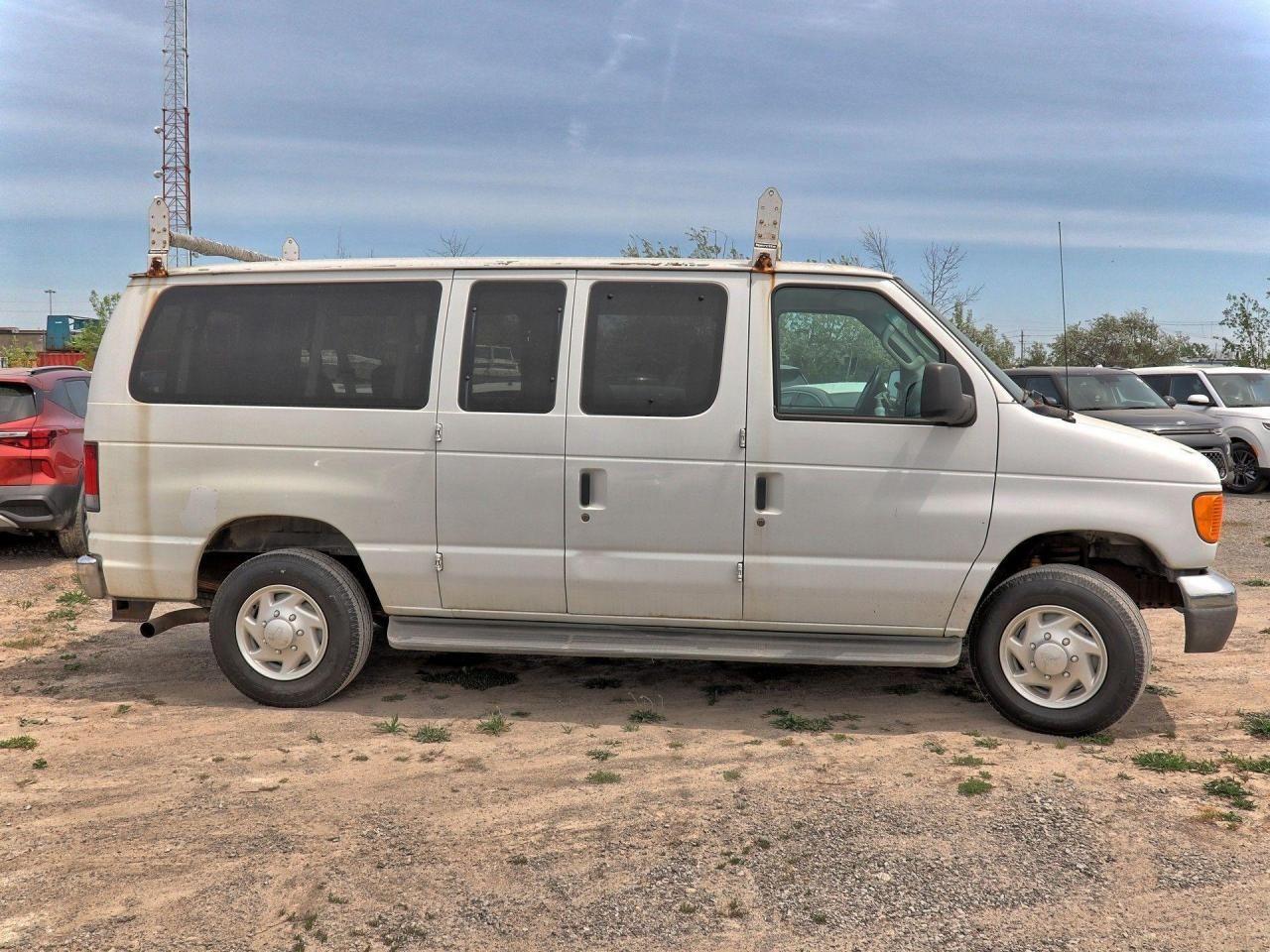 2006 Ford Econoline XLT-2