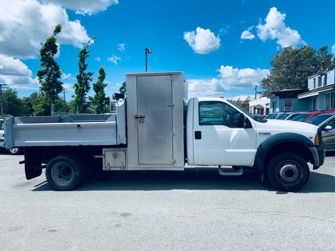 2006 Ford F-450 XL-3