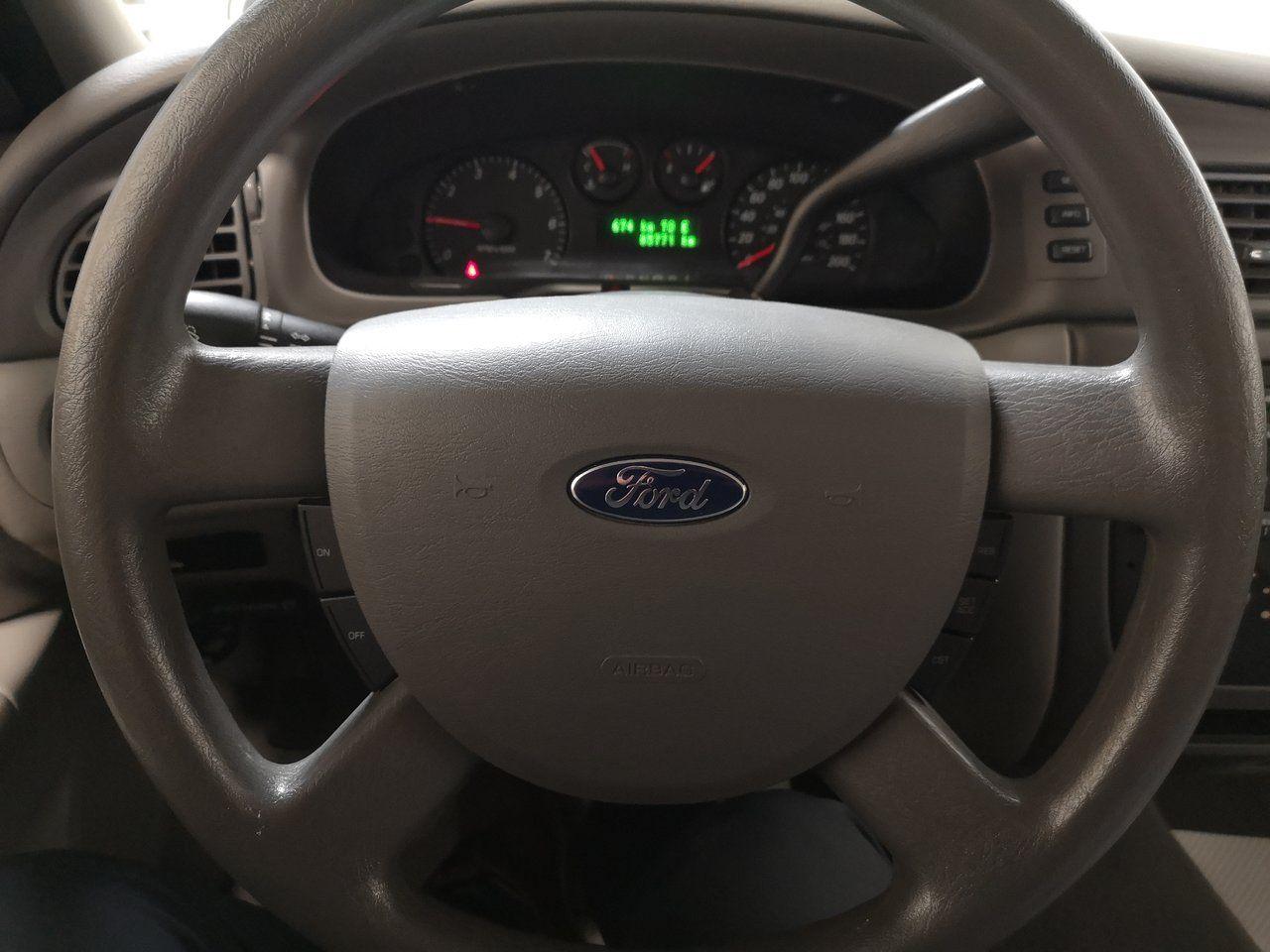 2006 Ford Taurus SE-3