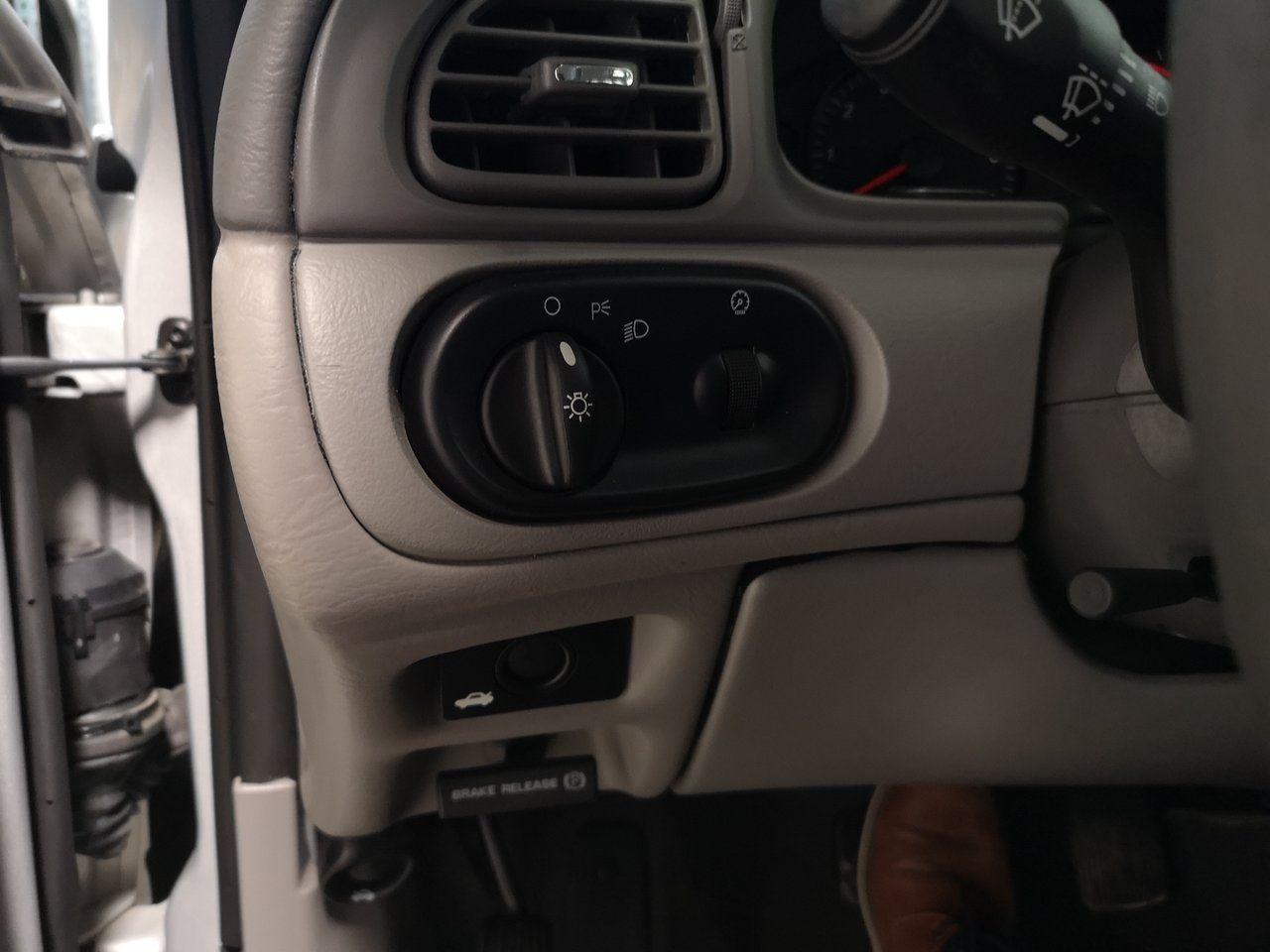 2006 Ford Taurus SE-4