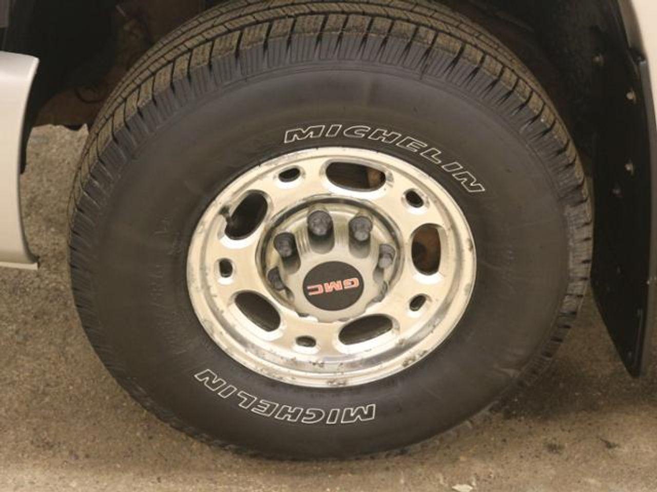 2006 GMC Sierra 2500HD SLE2-4