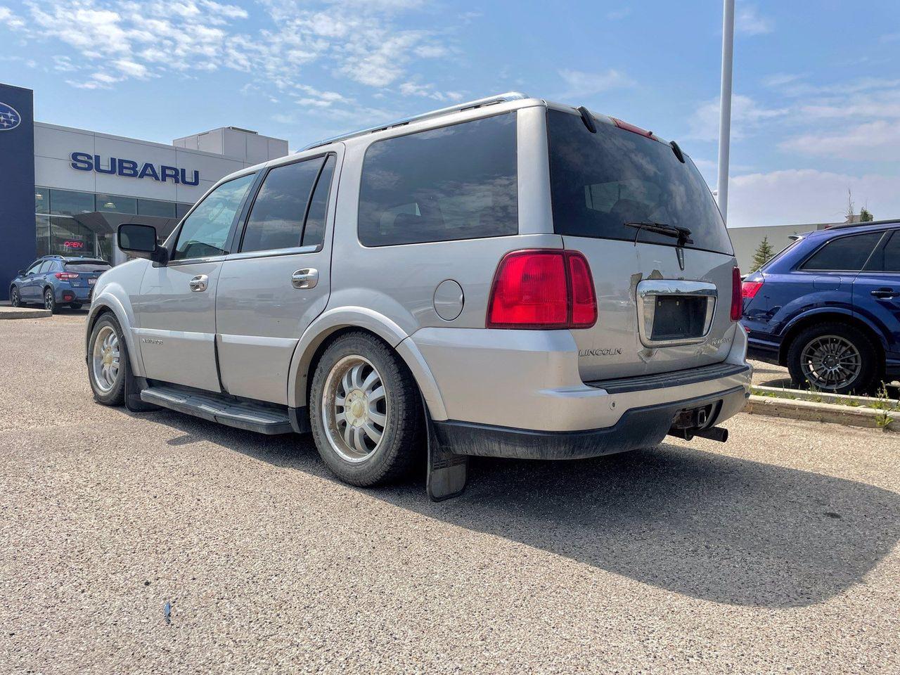 2006 Lincoln Navigator Luxury-4