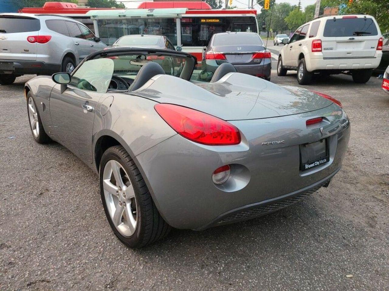 2006 Pontiac Solstice Base-2