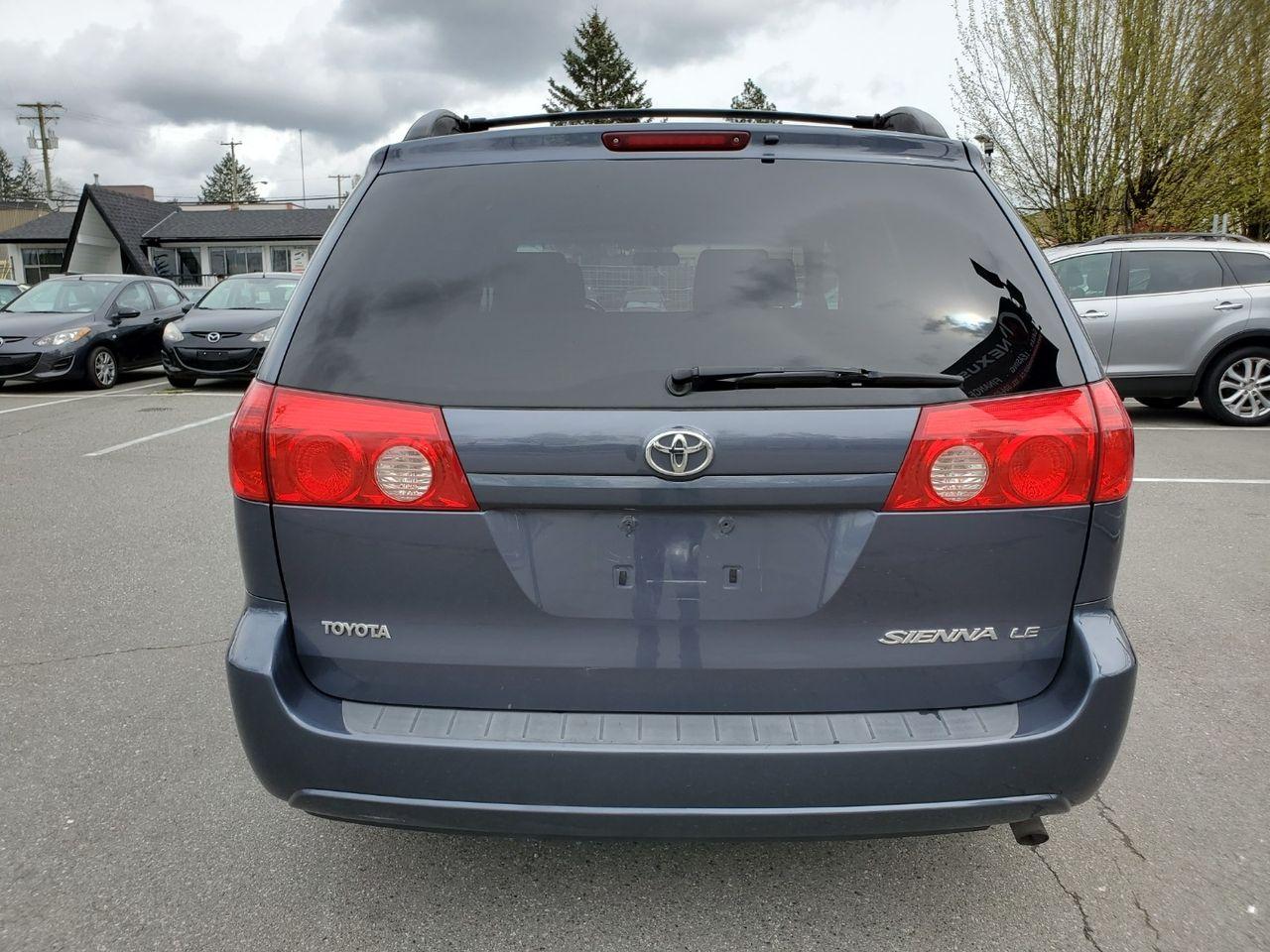 2006 Toyota Sienna CE-4