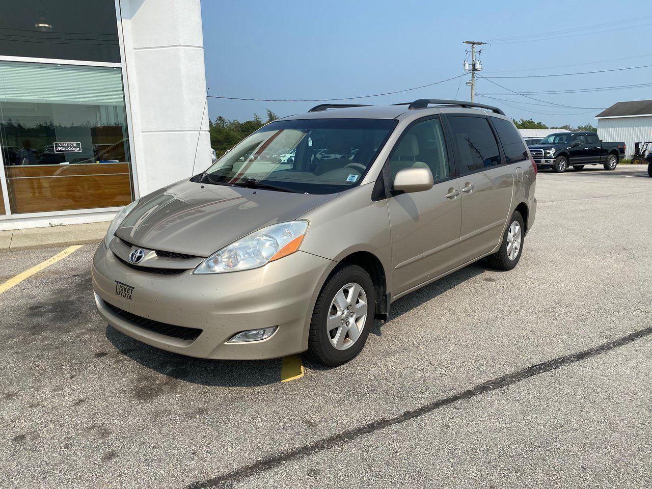 2006 Toyota Sienna LE-2