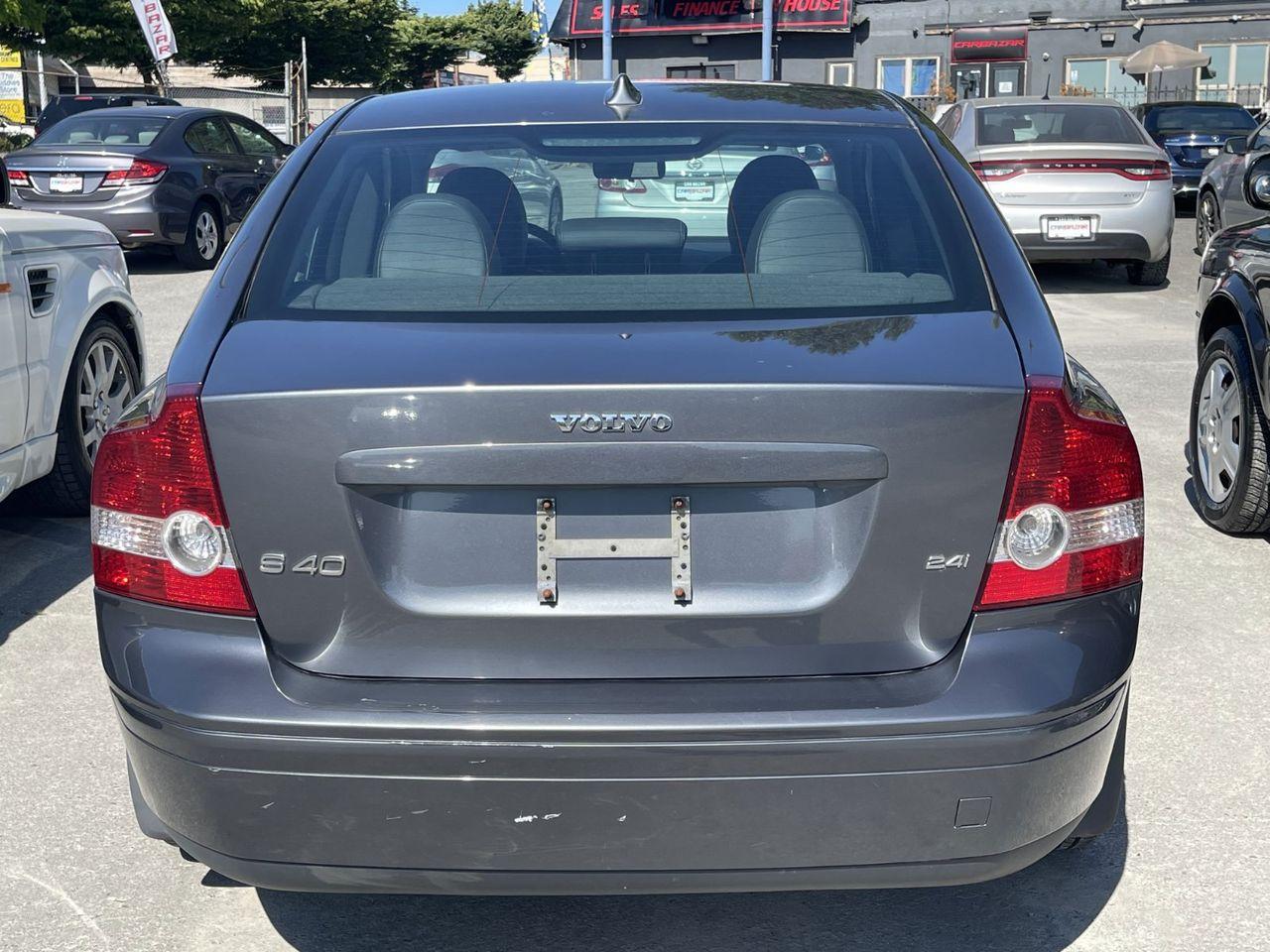 2006 Volvo S-40 2.4i-4