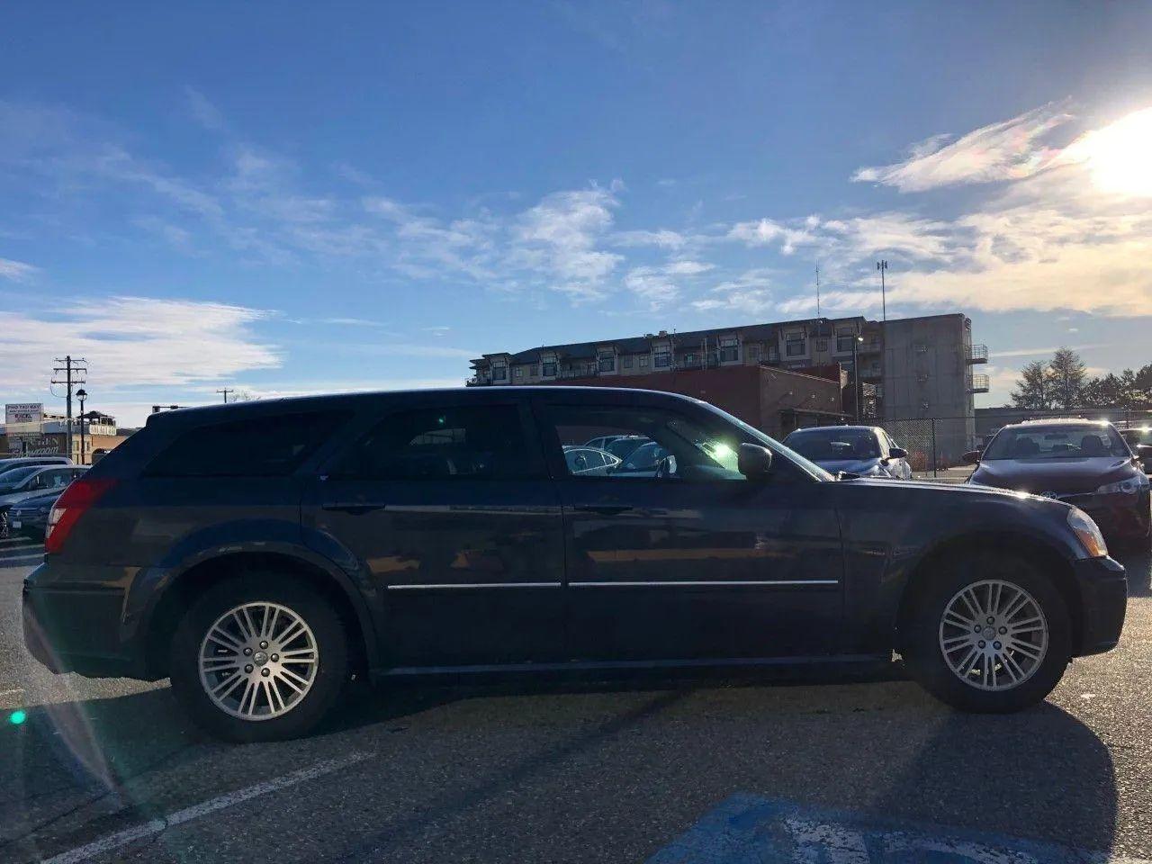 2007 Dodge Magnum SE-2
