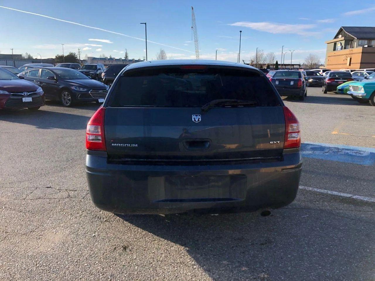 2007 Dodge Magnum SE-4