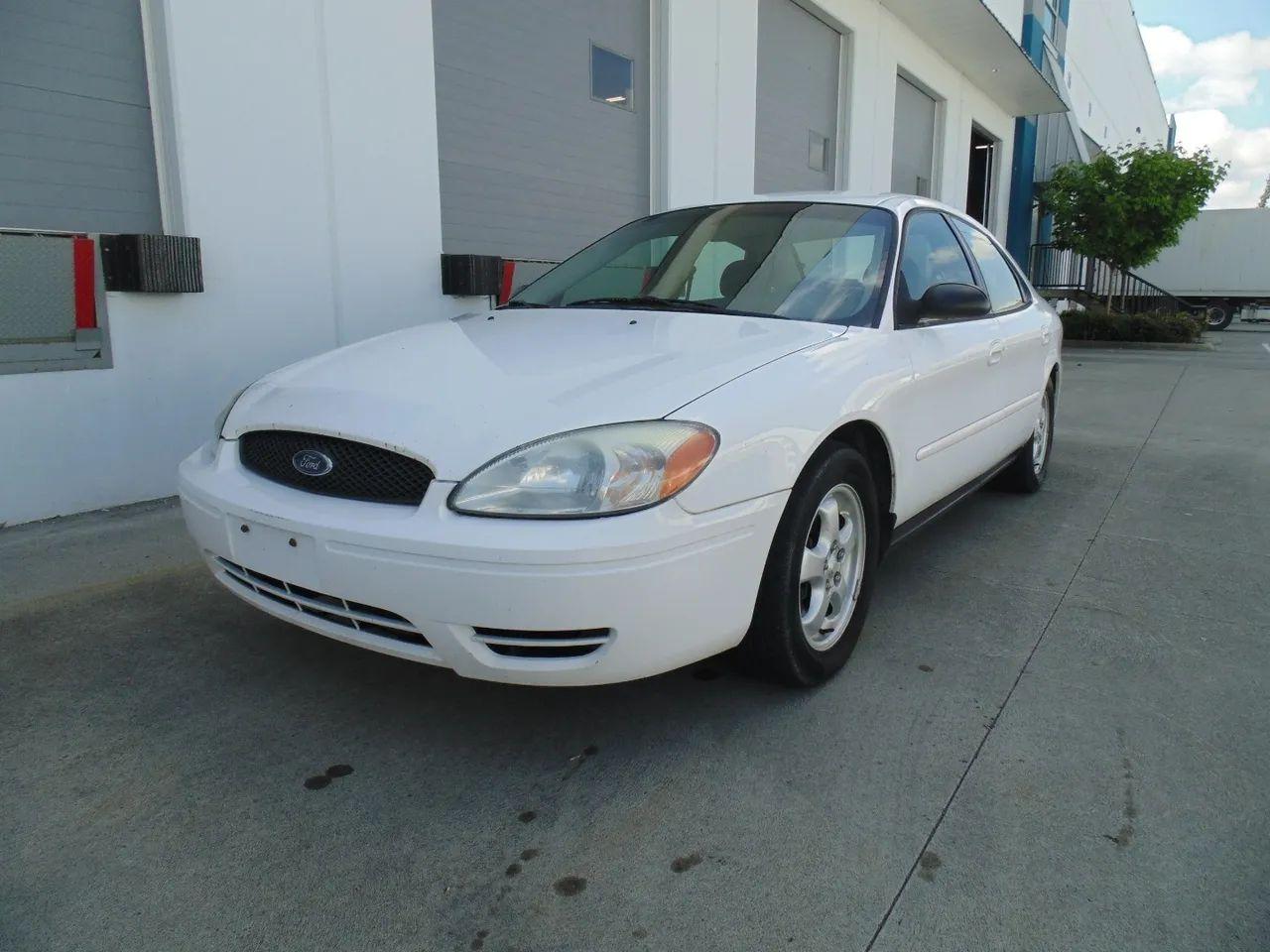 2007 Ford Taurus SE-0