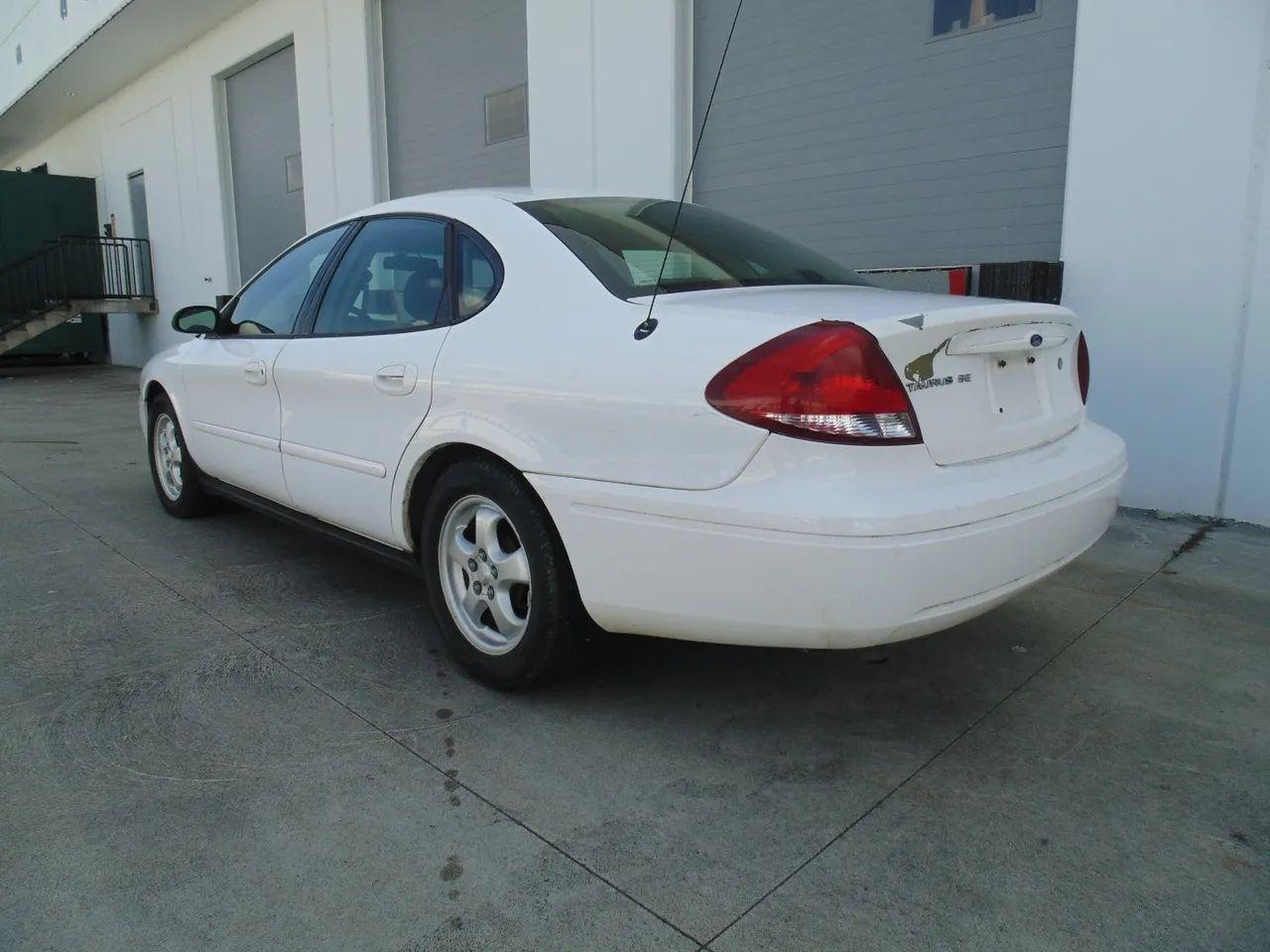 2007 Ford Taurus SE-3