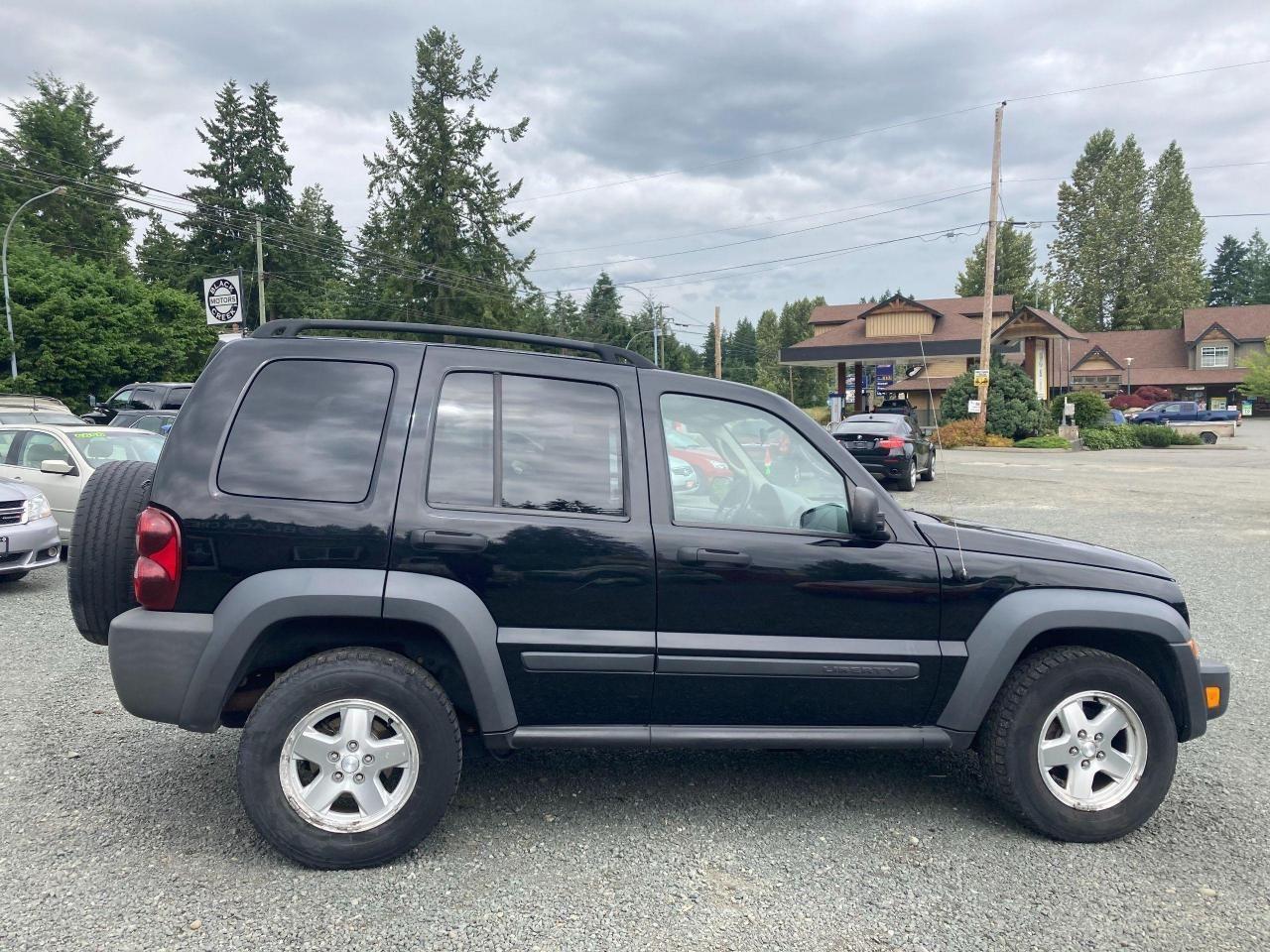 2007 Jeep Liberty -4