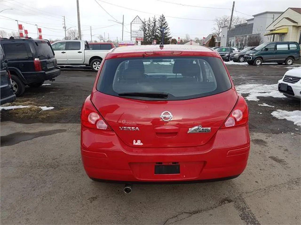 2007 Nissan Versa 1.8 S-2