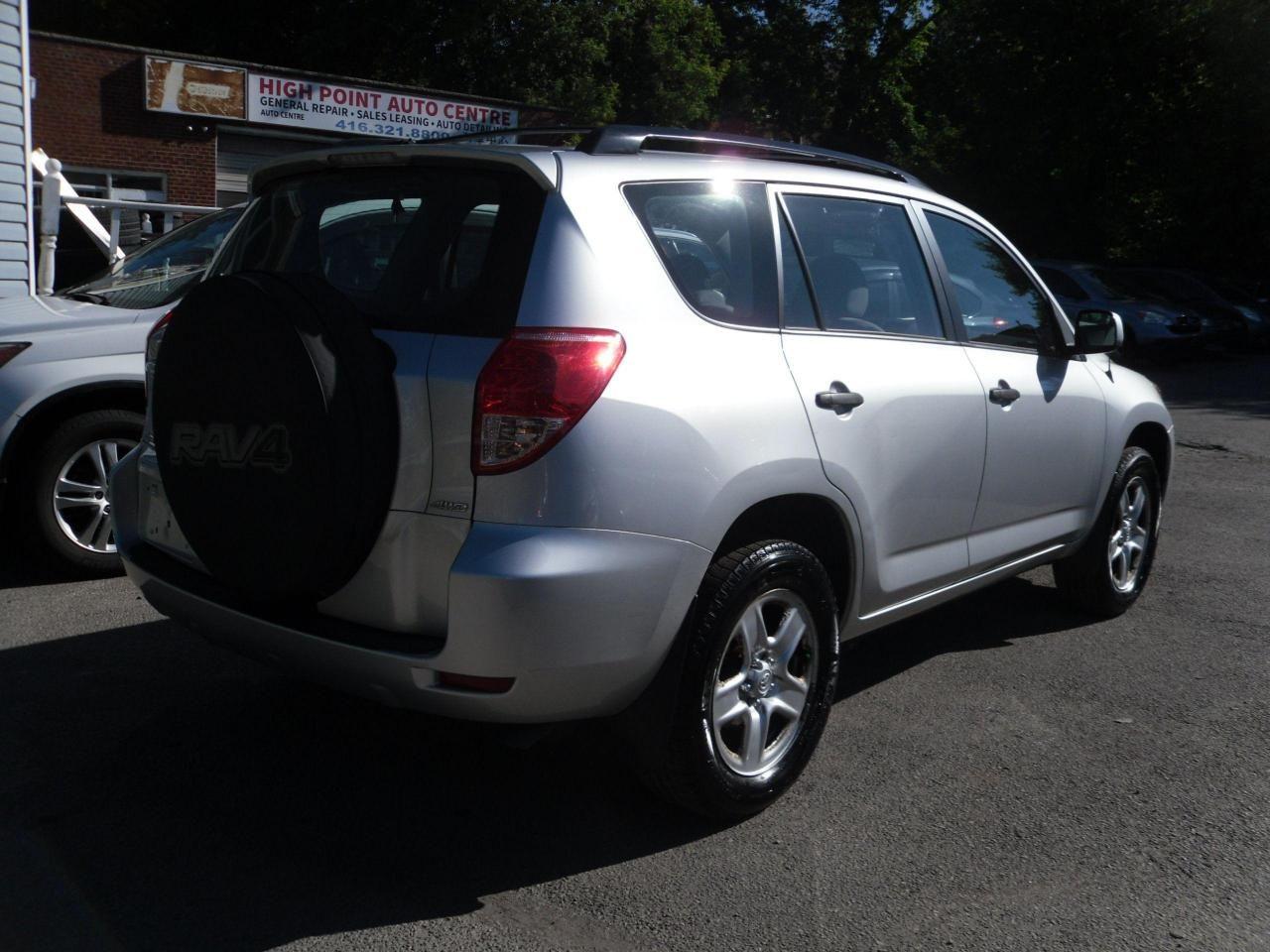 2007 Toyota RAV4 Base-2
