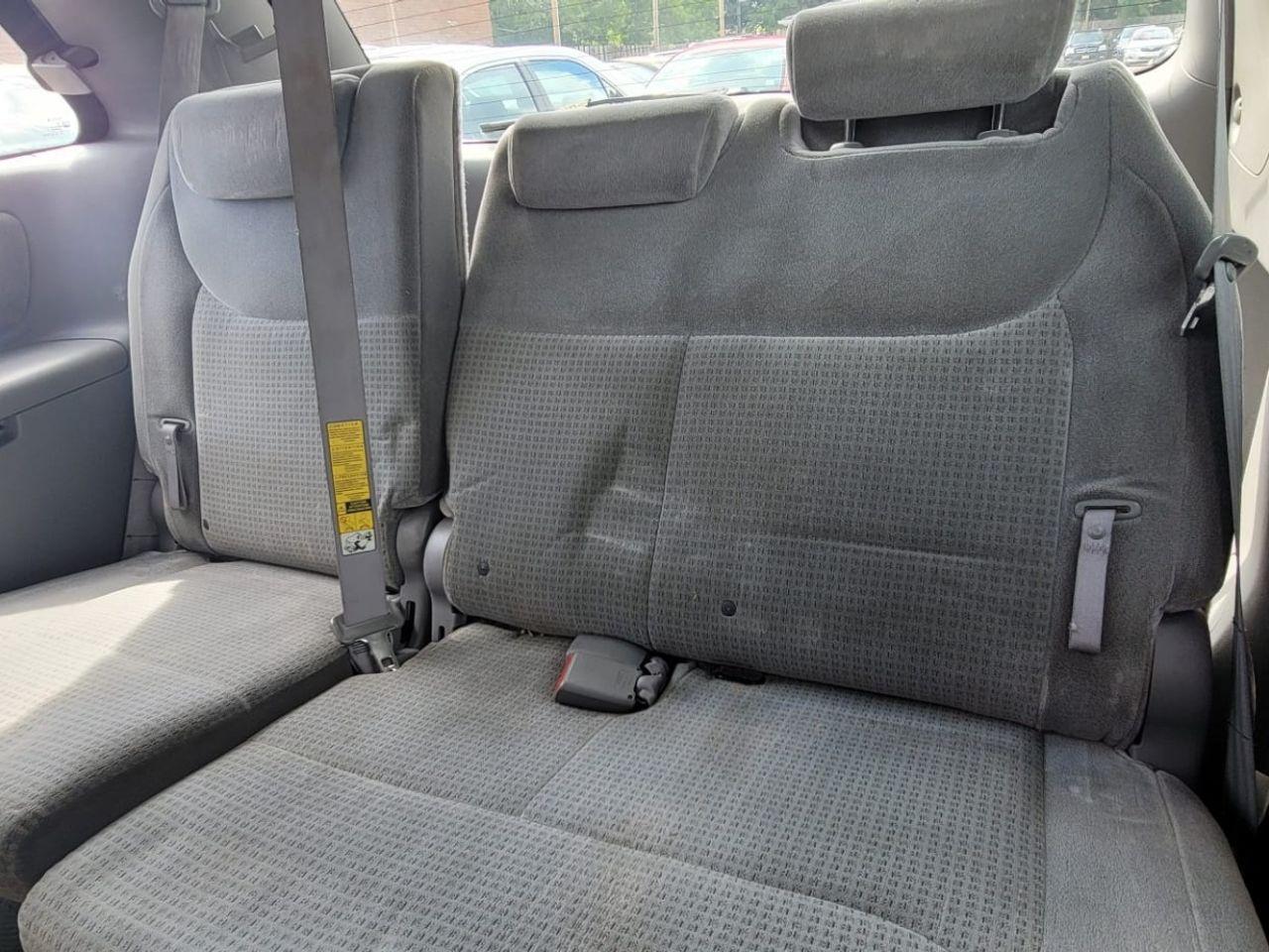 2007 Toyota Sienna CE-3
