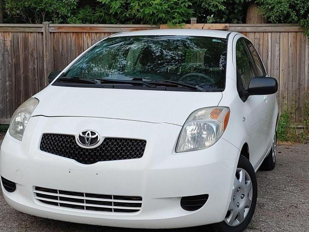 2007 Toyota Yaris LE-0