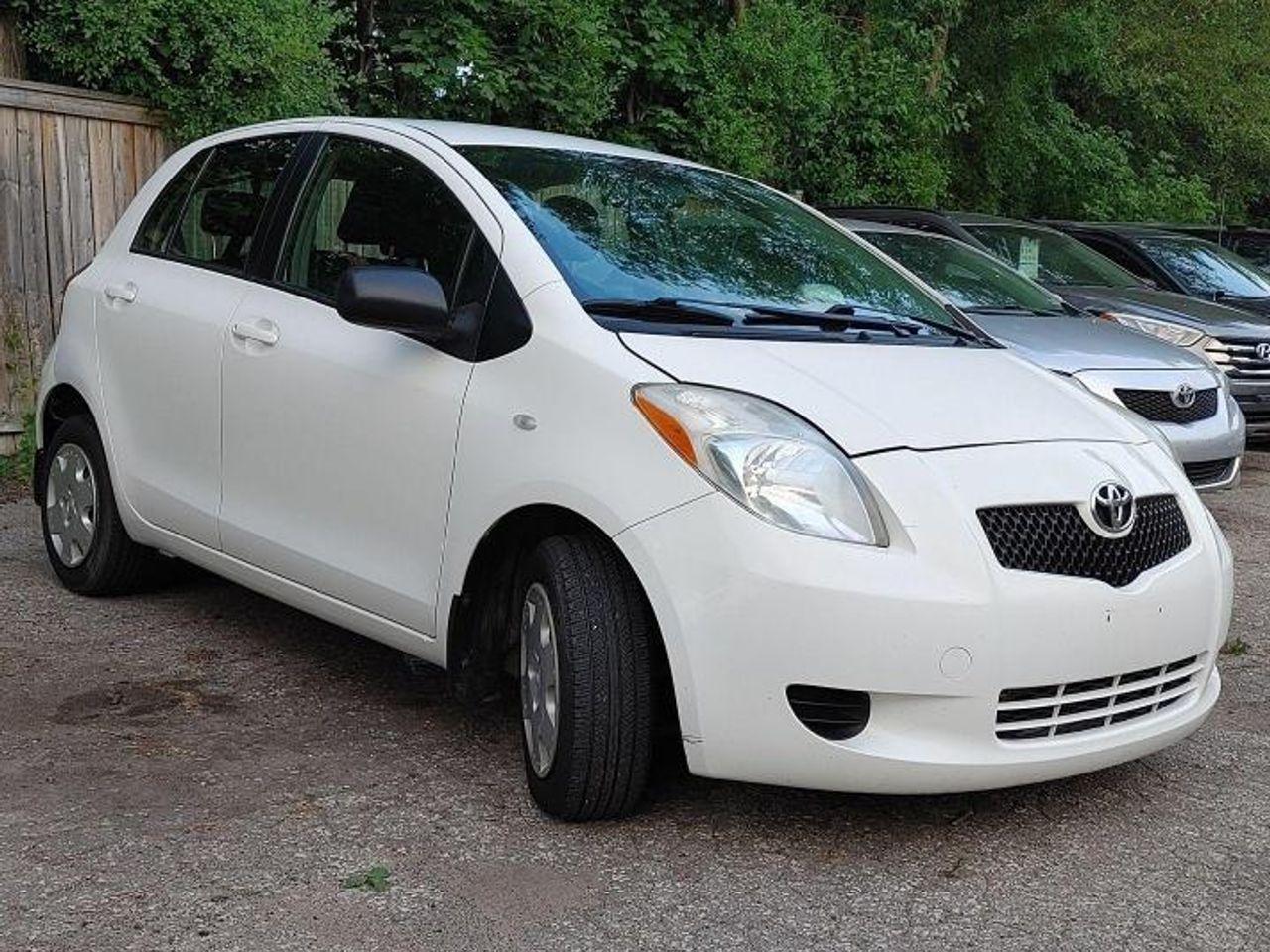 2007 Toyota Yaris LE-1