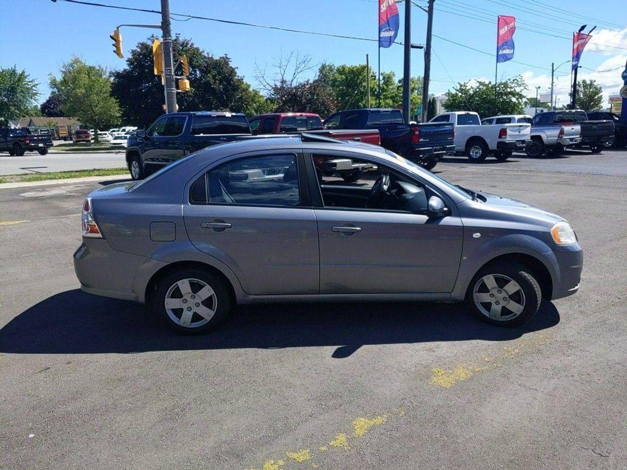 2008 Chevrolet Aveo LT 4-Door-3
