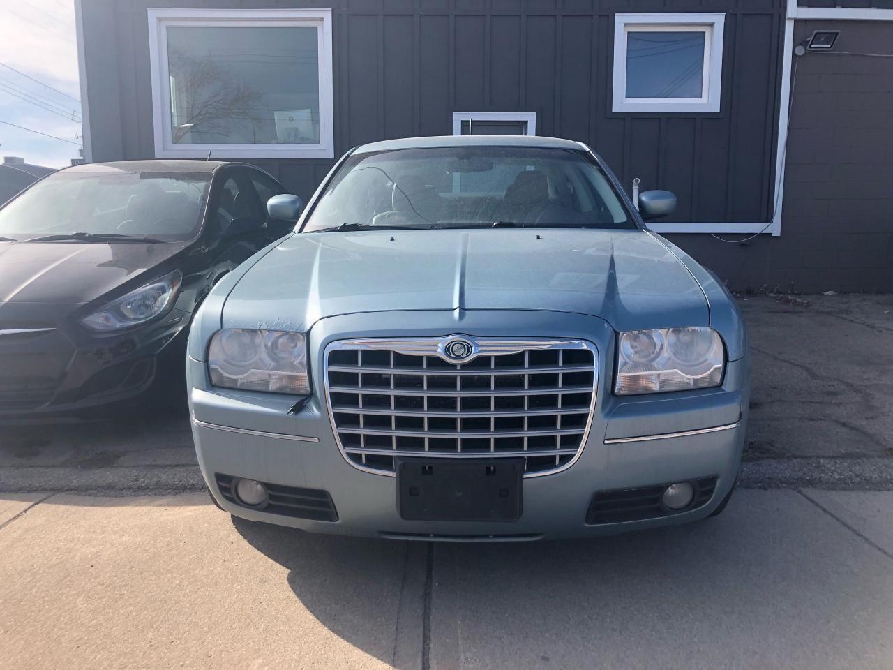 2008 Chrysler 300 Touring-0