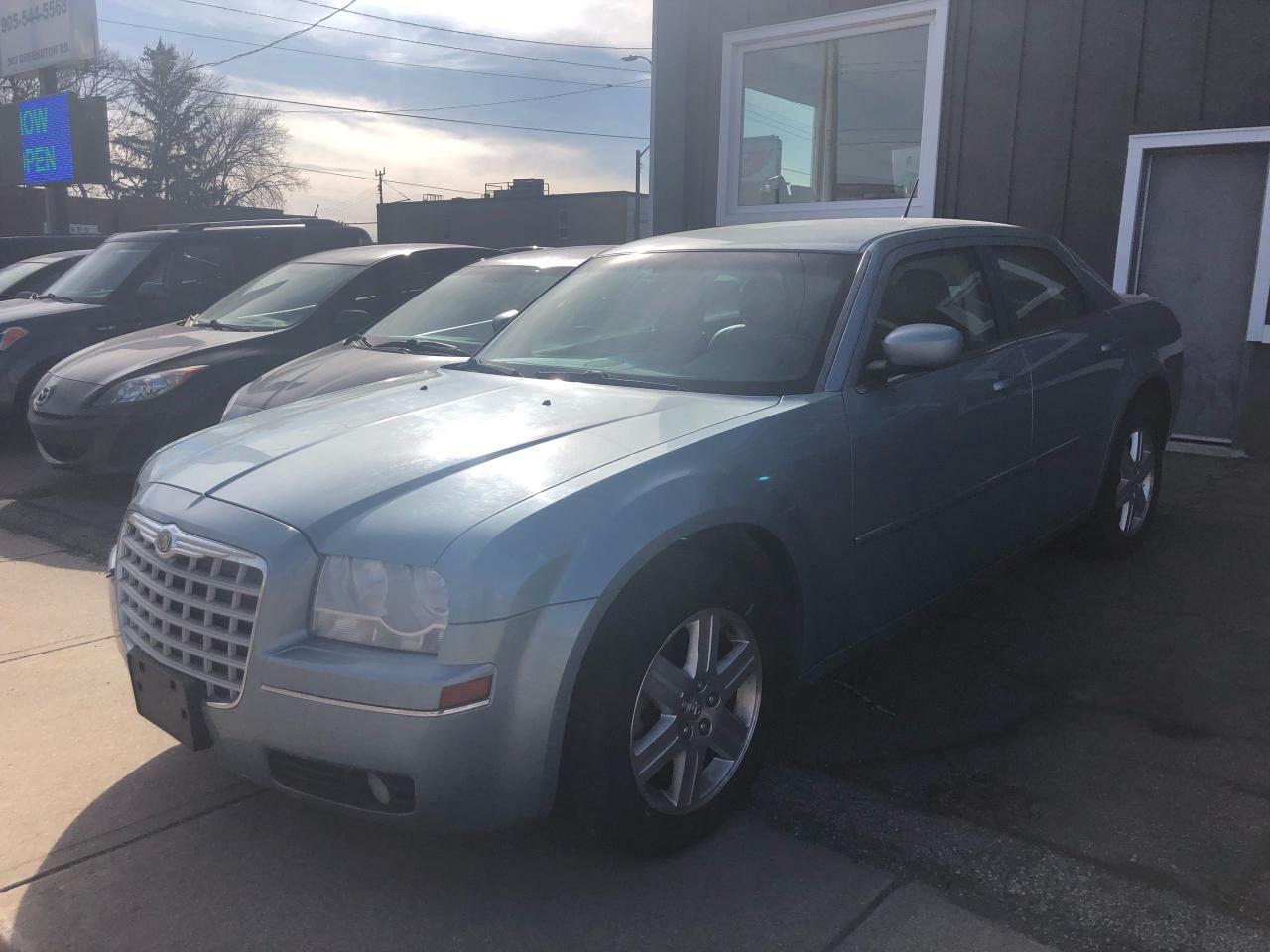 2008 Chrysler 300 Touring-2