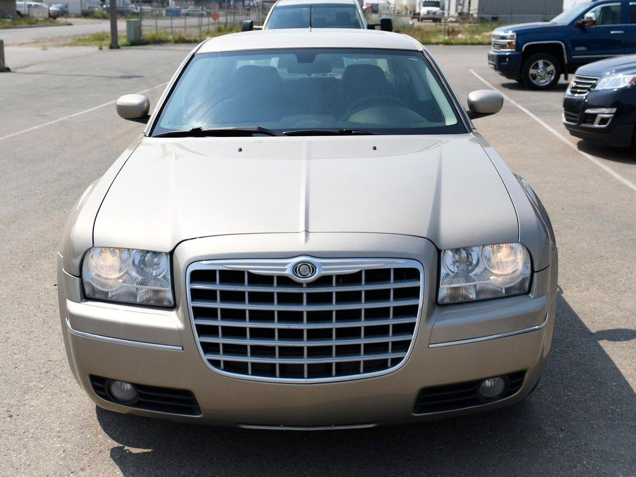2008 Chrysler 300 Touring-1