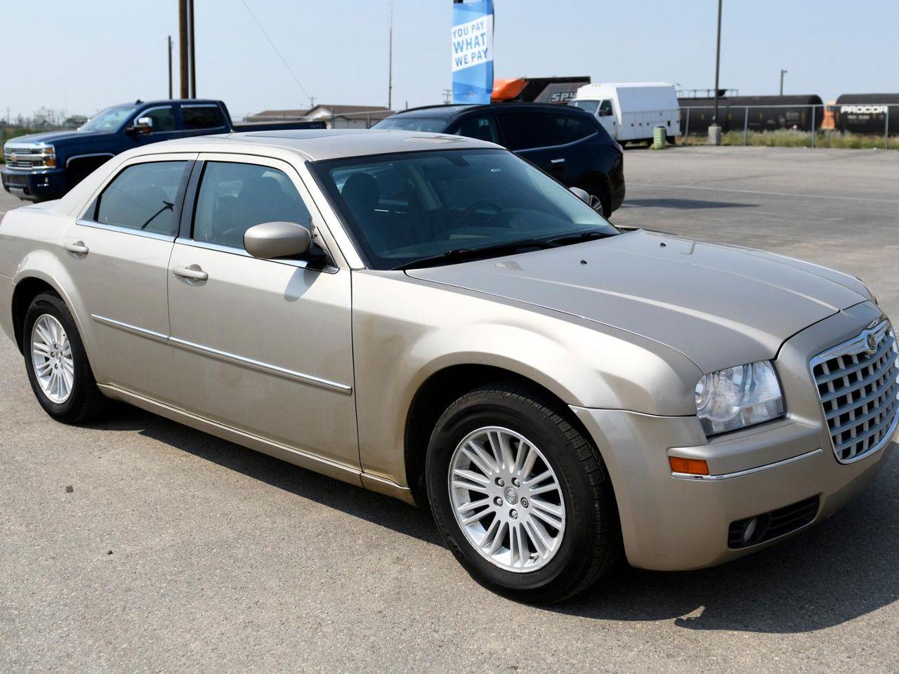 2008 Chrysler 300 Touring-2