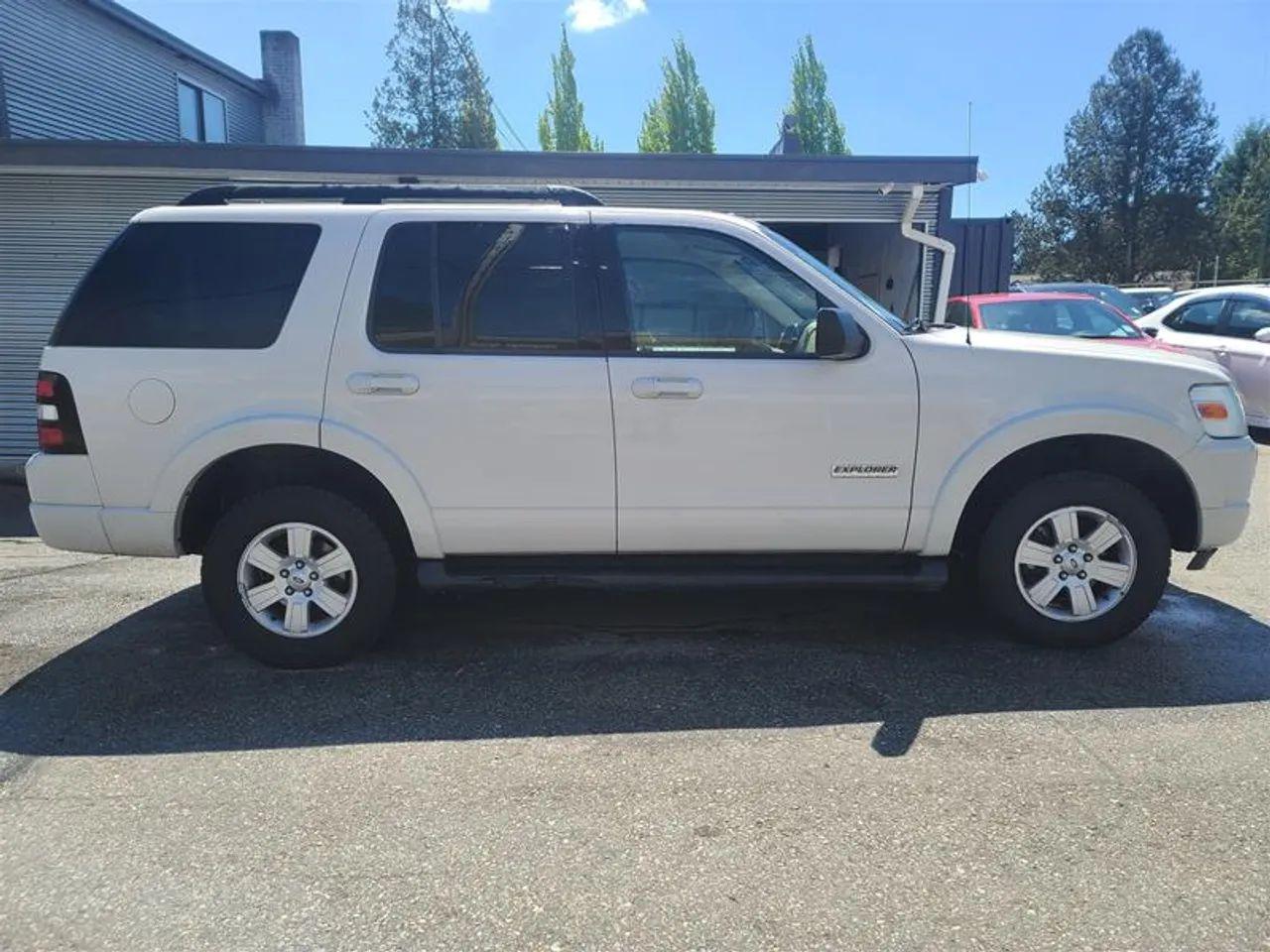 2008 Ford Explorer -1