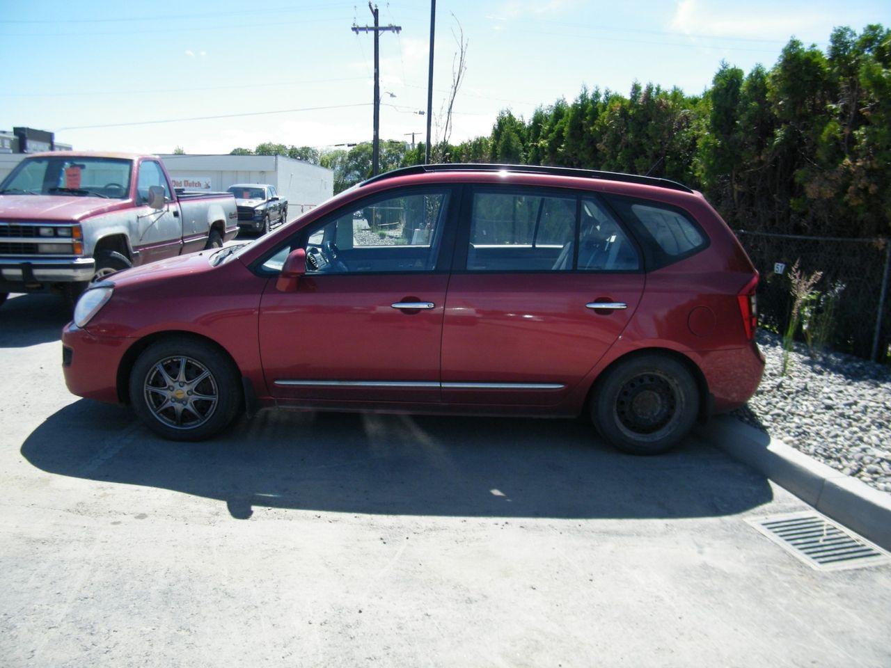 2008 Kia Rondo LX-1