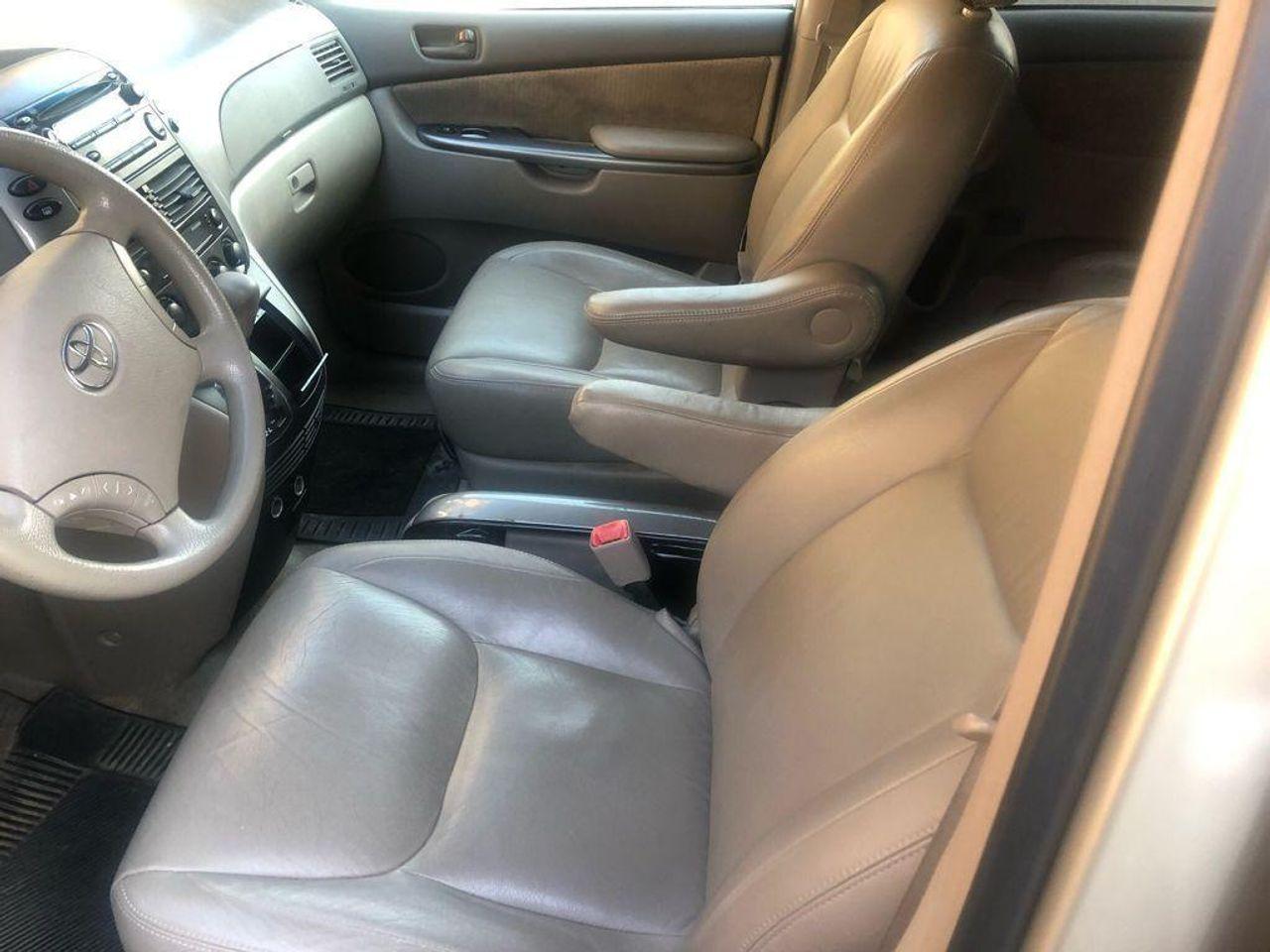 2008 Toyota Sienna CE-2