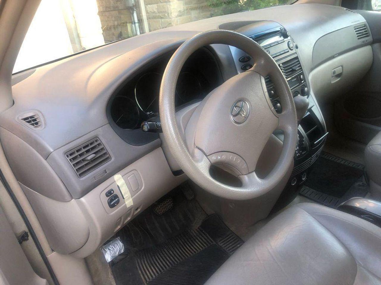 2008 Toyota Sienna CE-3
