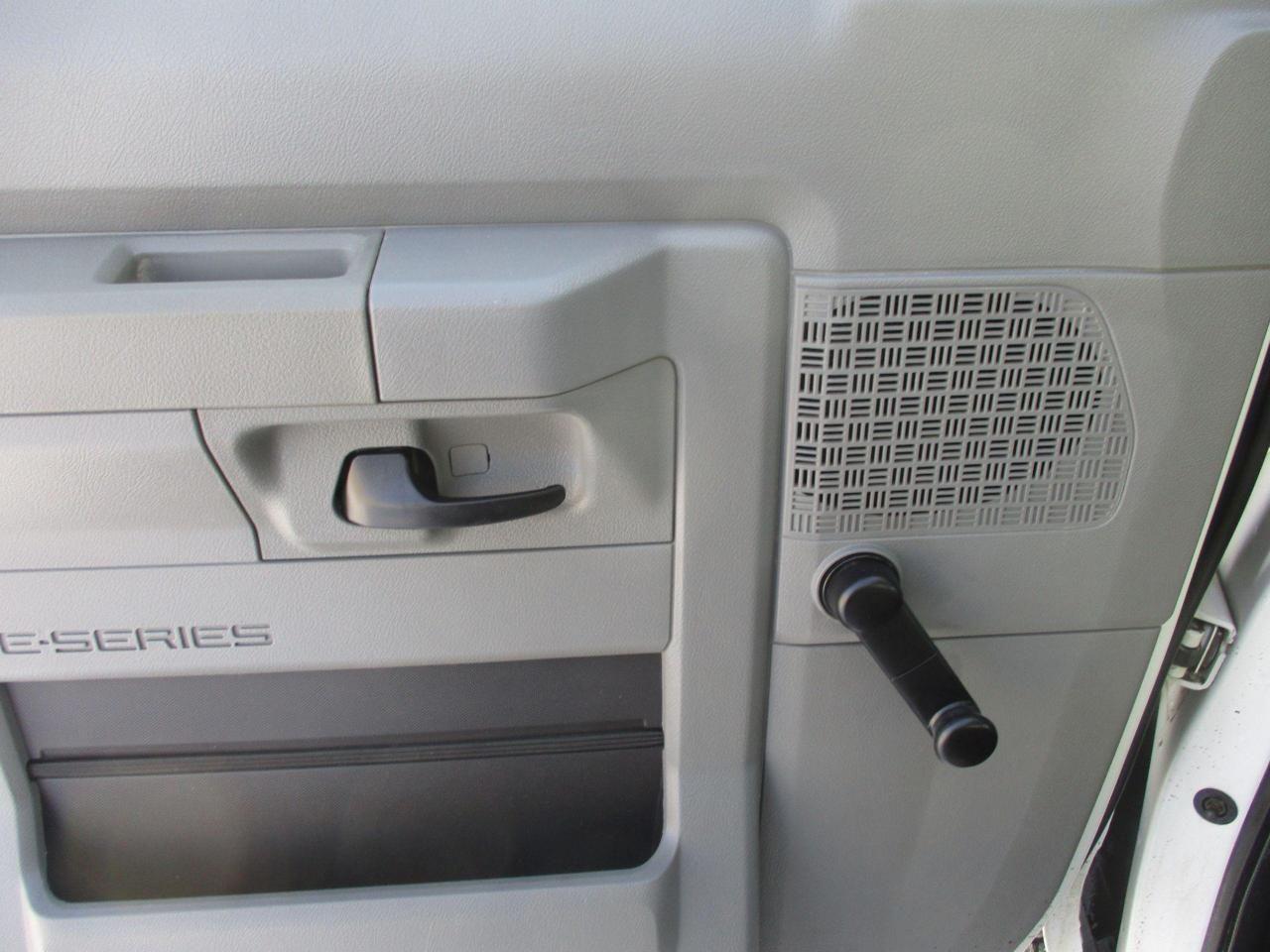 2009 Ford Econoline -4