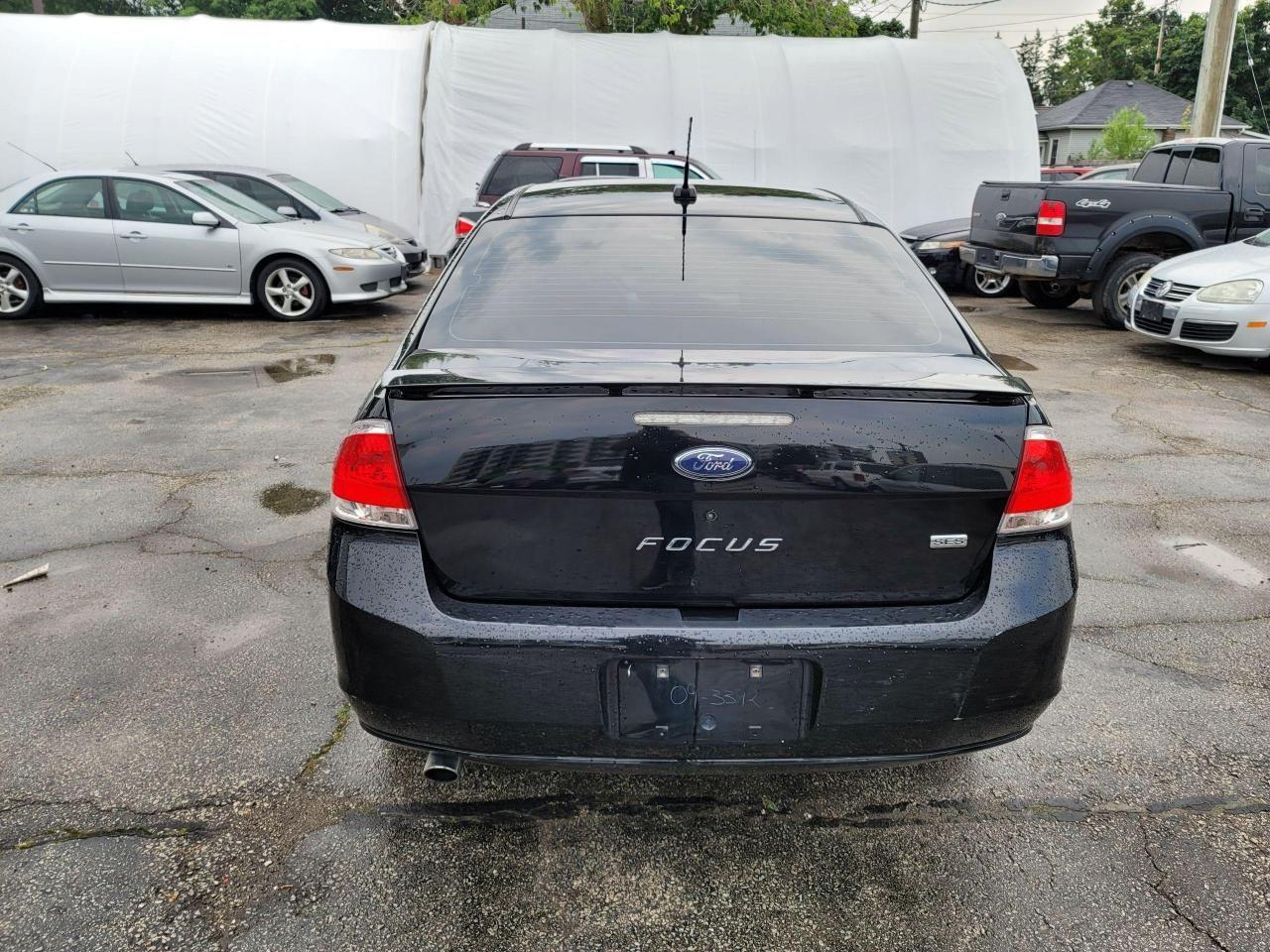 2009 Ford Focus SES-3