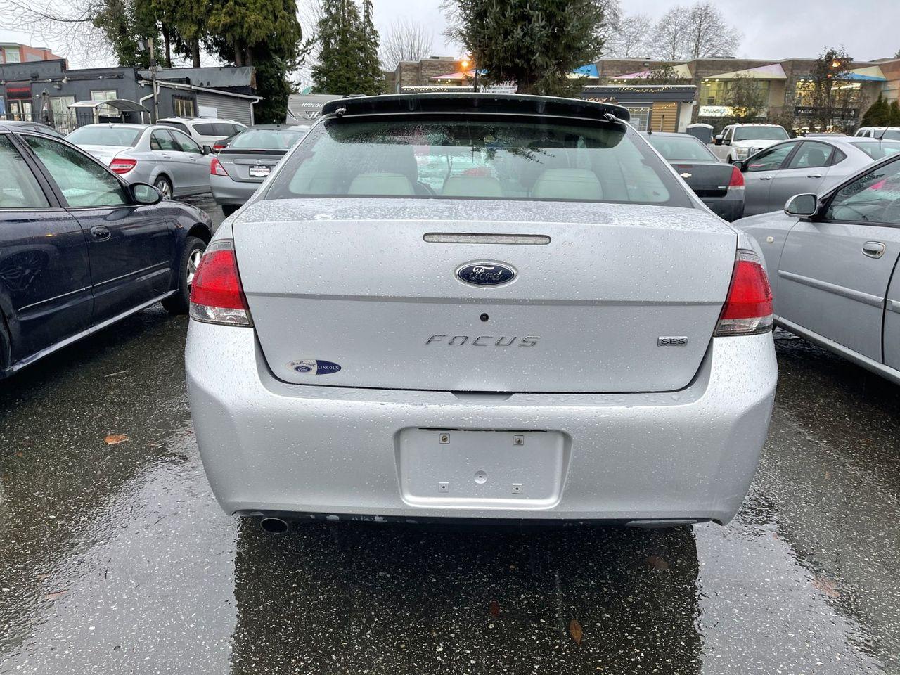 2009 Ford Focus SES-4