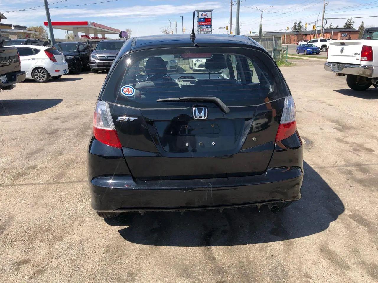 2009 Honda Fit HB DX-A-3