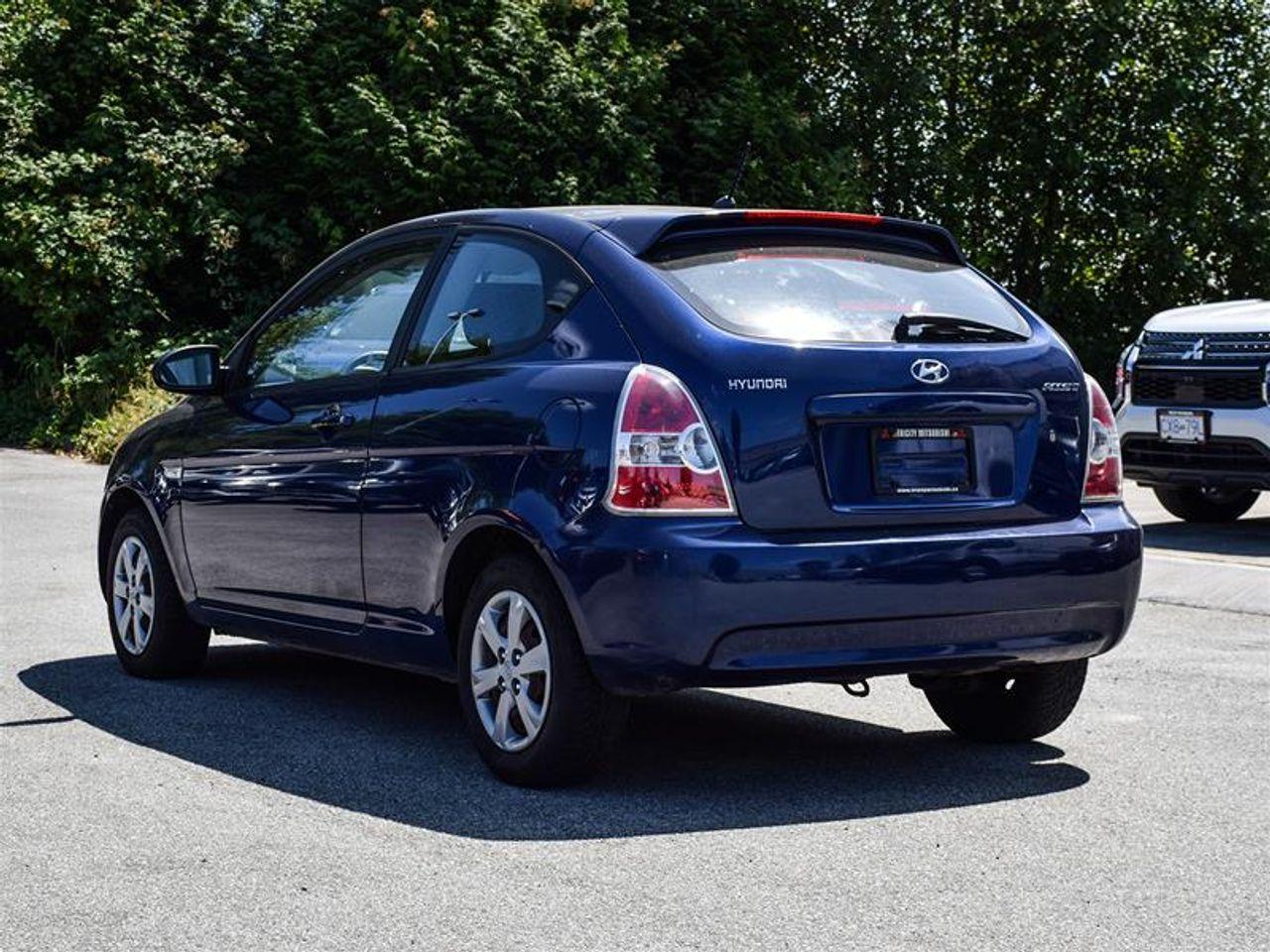 2009 Hyundai Accent -3