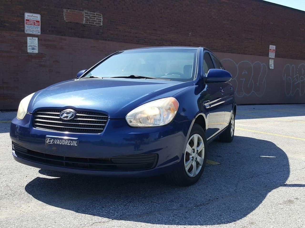 2009 Hyundai Accent GL-1