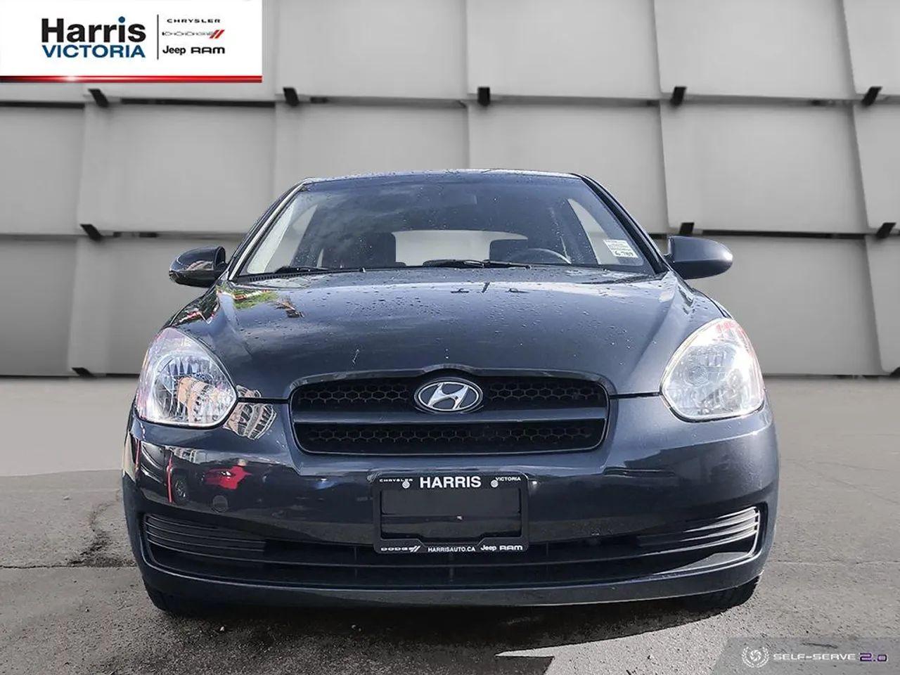 2009 Hyundai Accent L-1