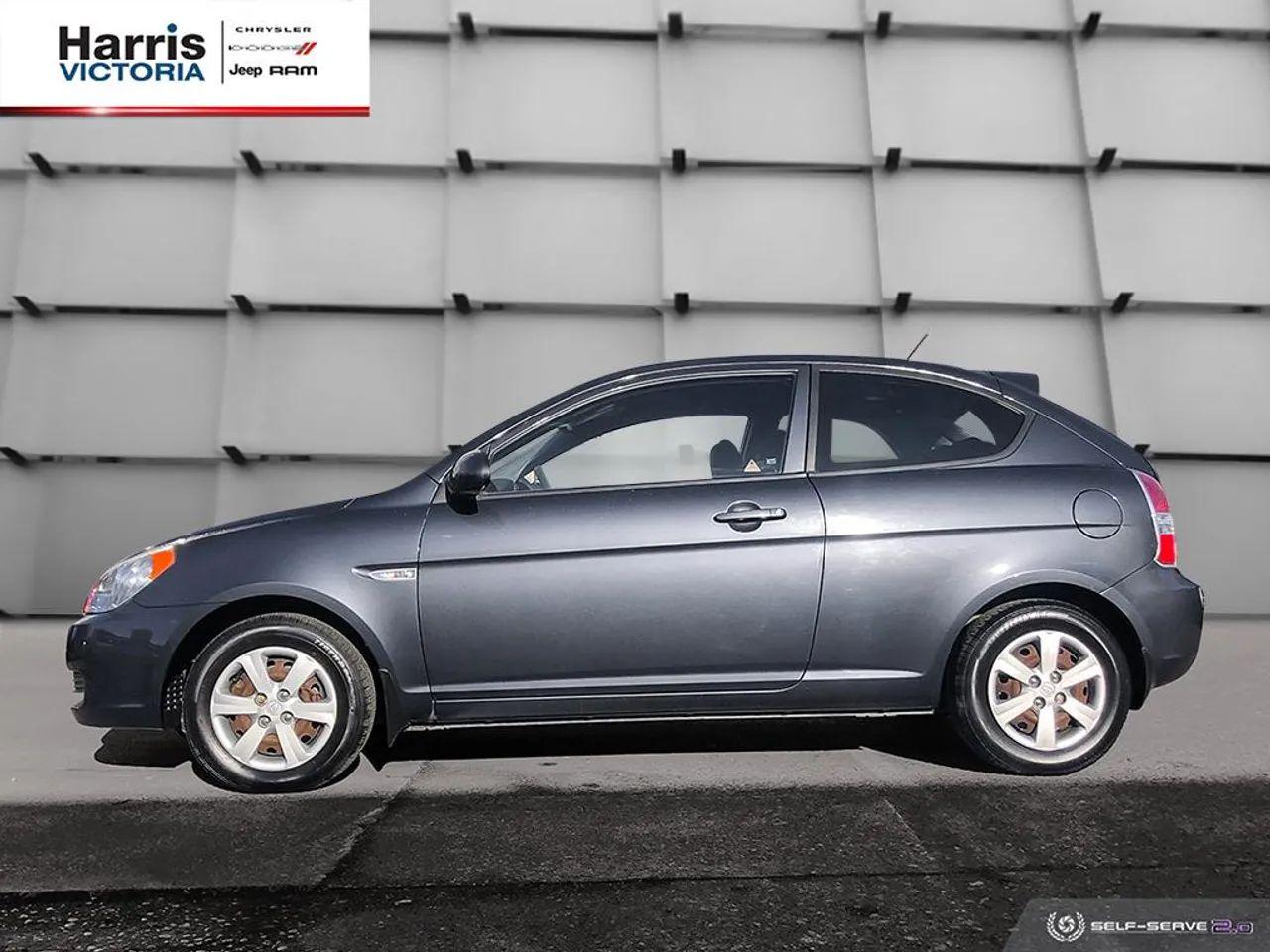 2009 Hyundai Accent L-2