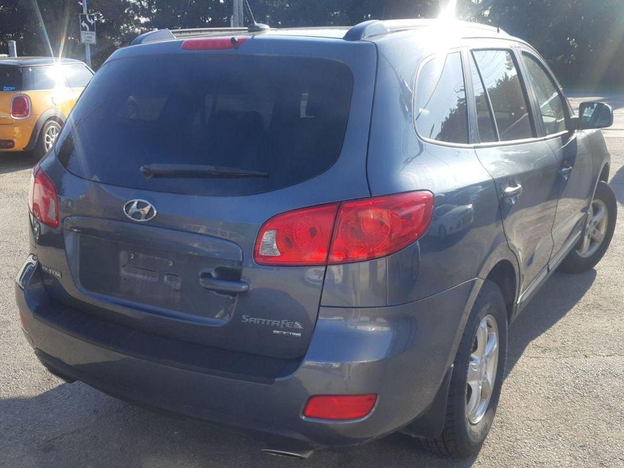 2009 Hyundai Santa Fe -3