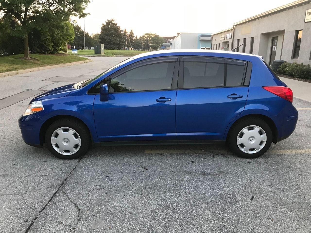 2009 Nissan Versa 1.8 S-3