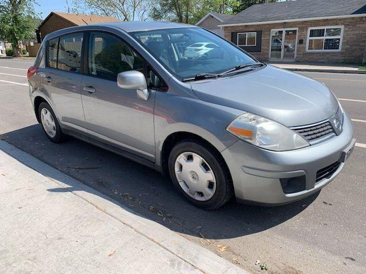 2009 Nissan Versa 1.8 S-2