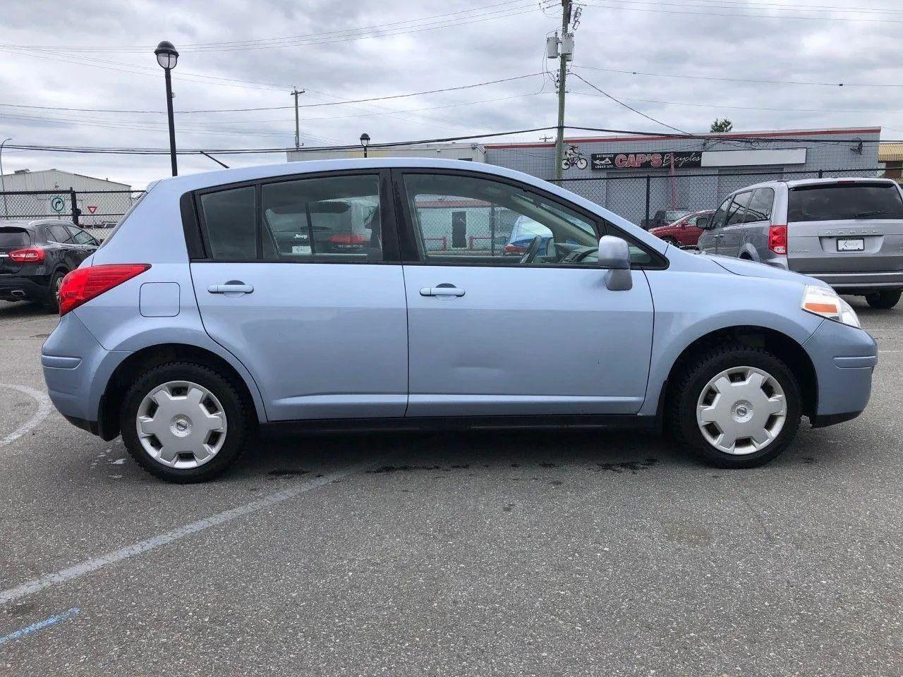 2009 Nissan Versa 1.8 S-2