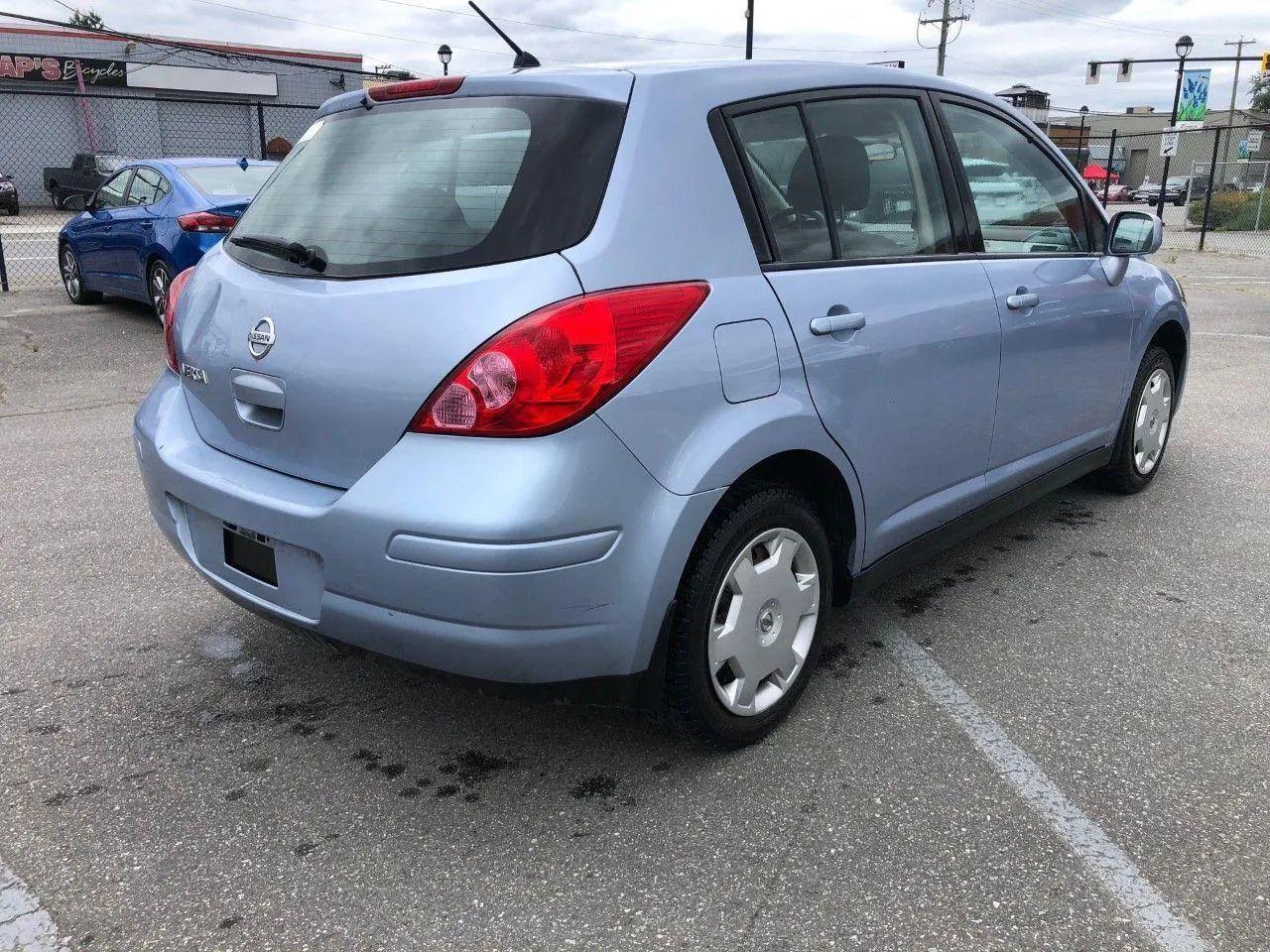 2009 Nissan Versa 1.8 S-3