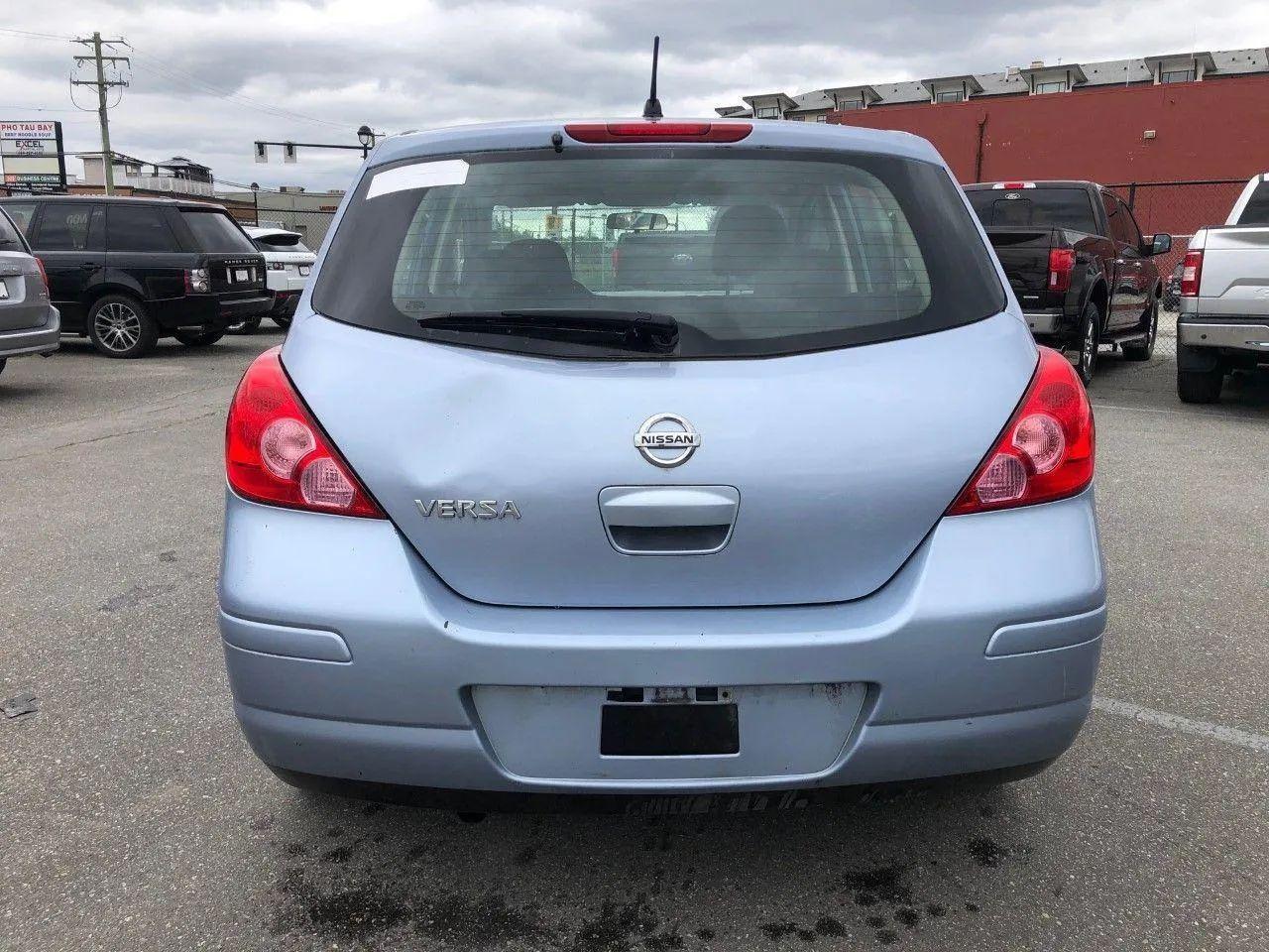 2009 Nissan Versa 1.8 S-4