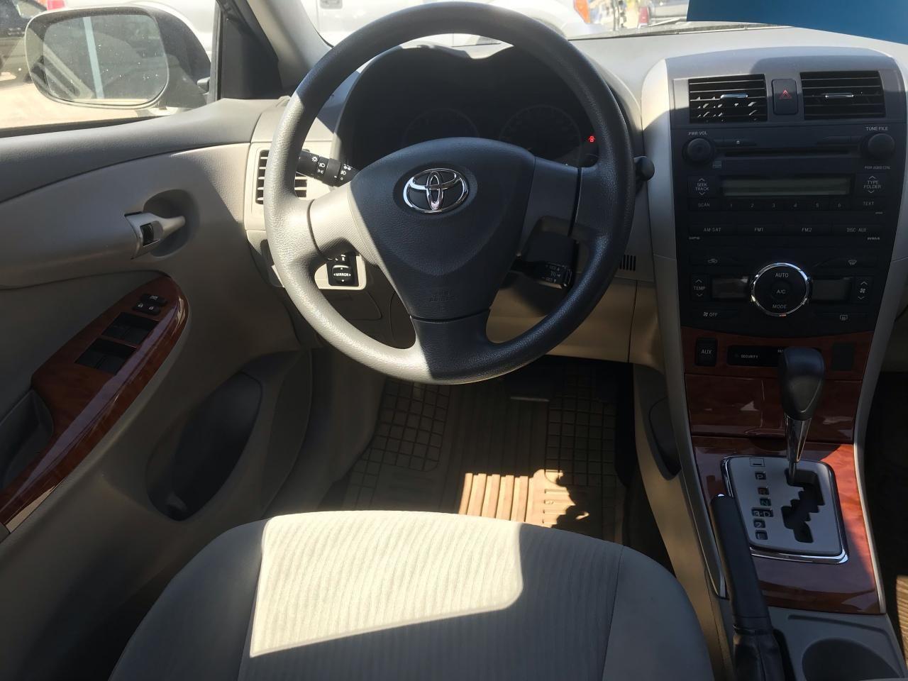 2009 Toyota Corolla LE-4