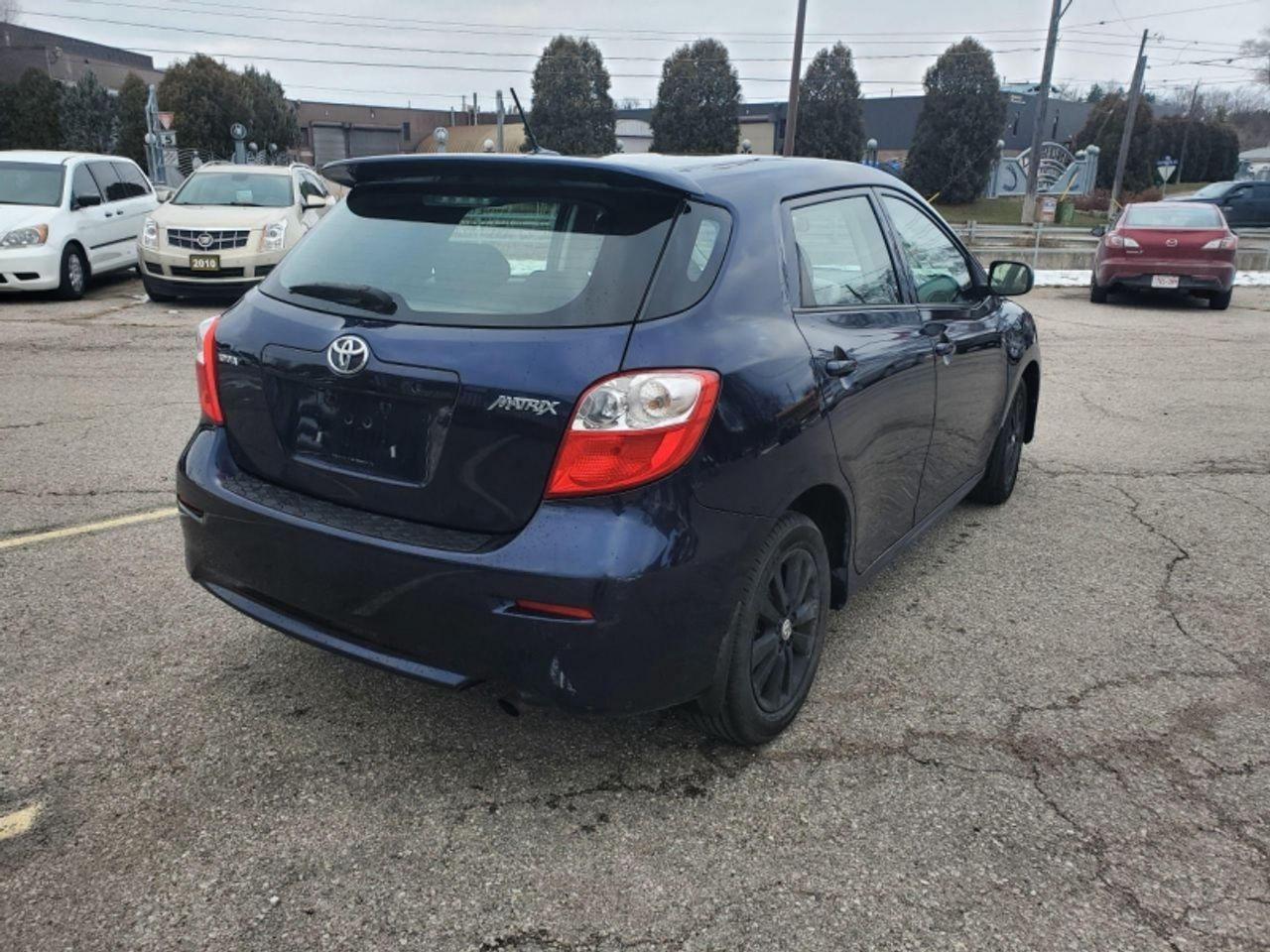 2009 Toyota Matrix Base-2