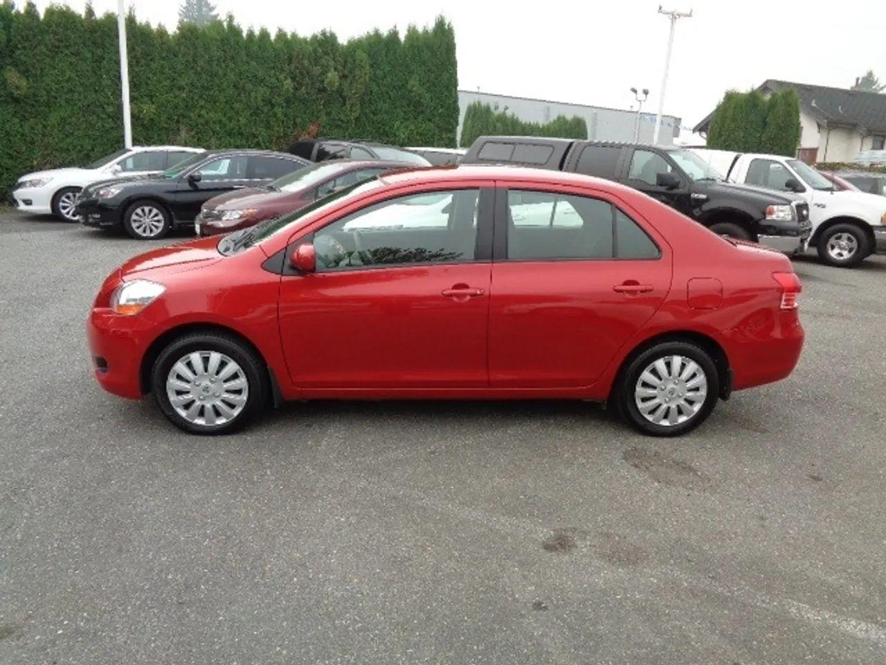 2009 Toyota Yaris S-1
